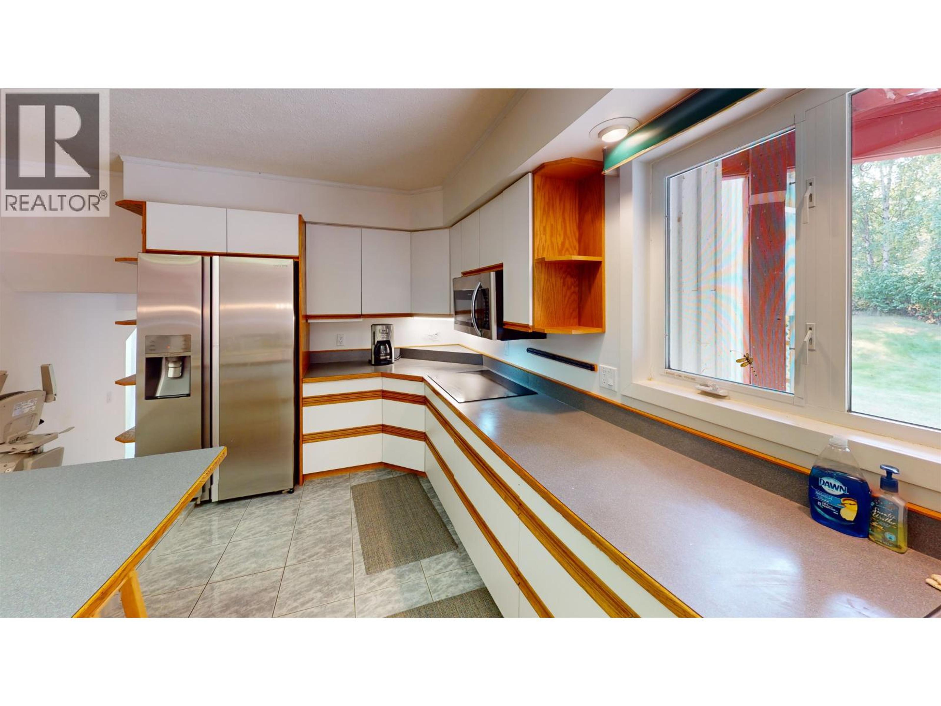 309 SKYLINE ROAD - 10