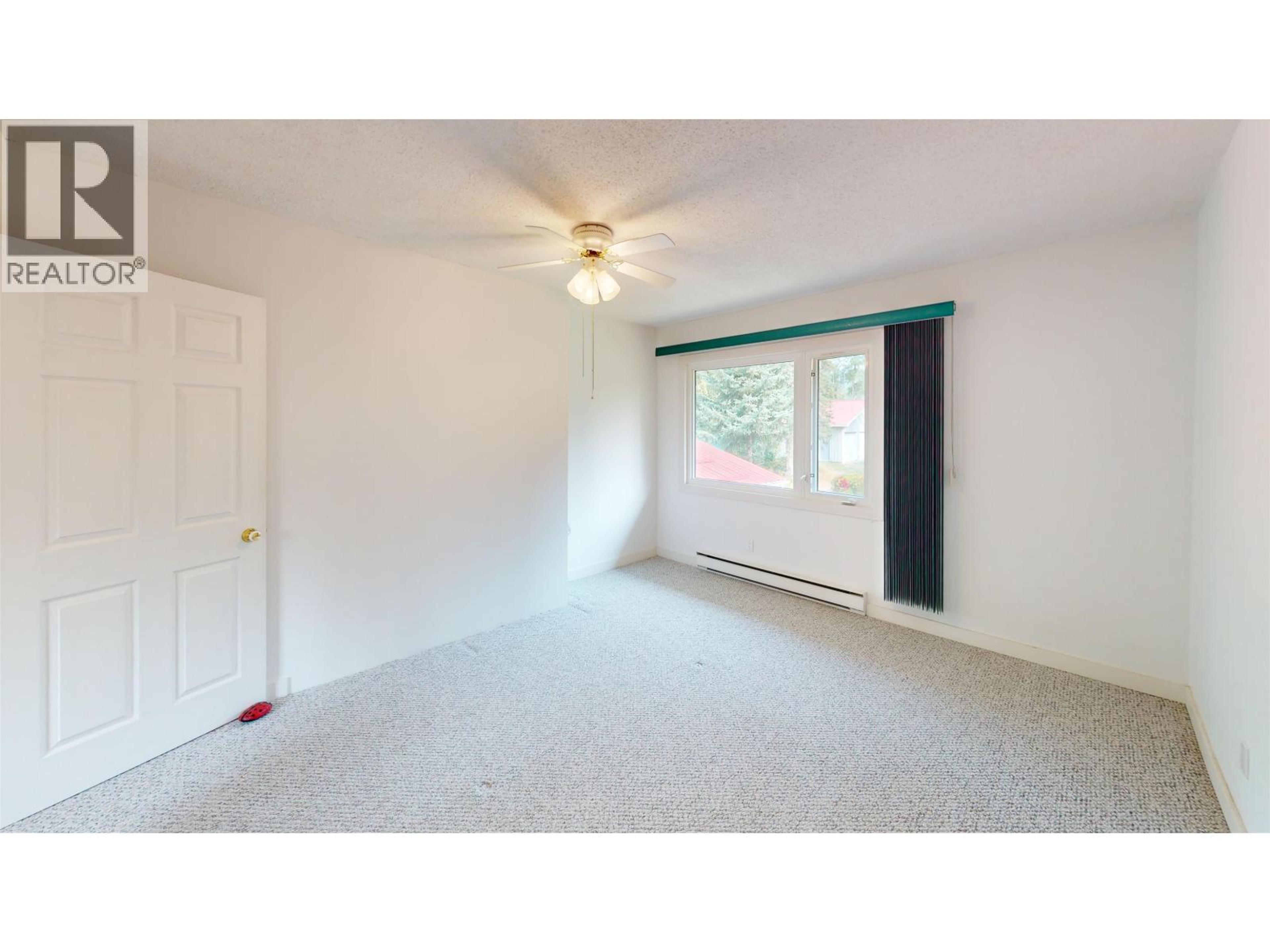 309 SKYLINE ROAD - 24