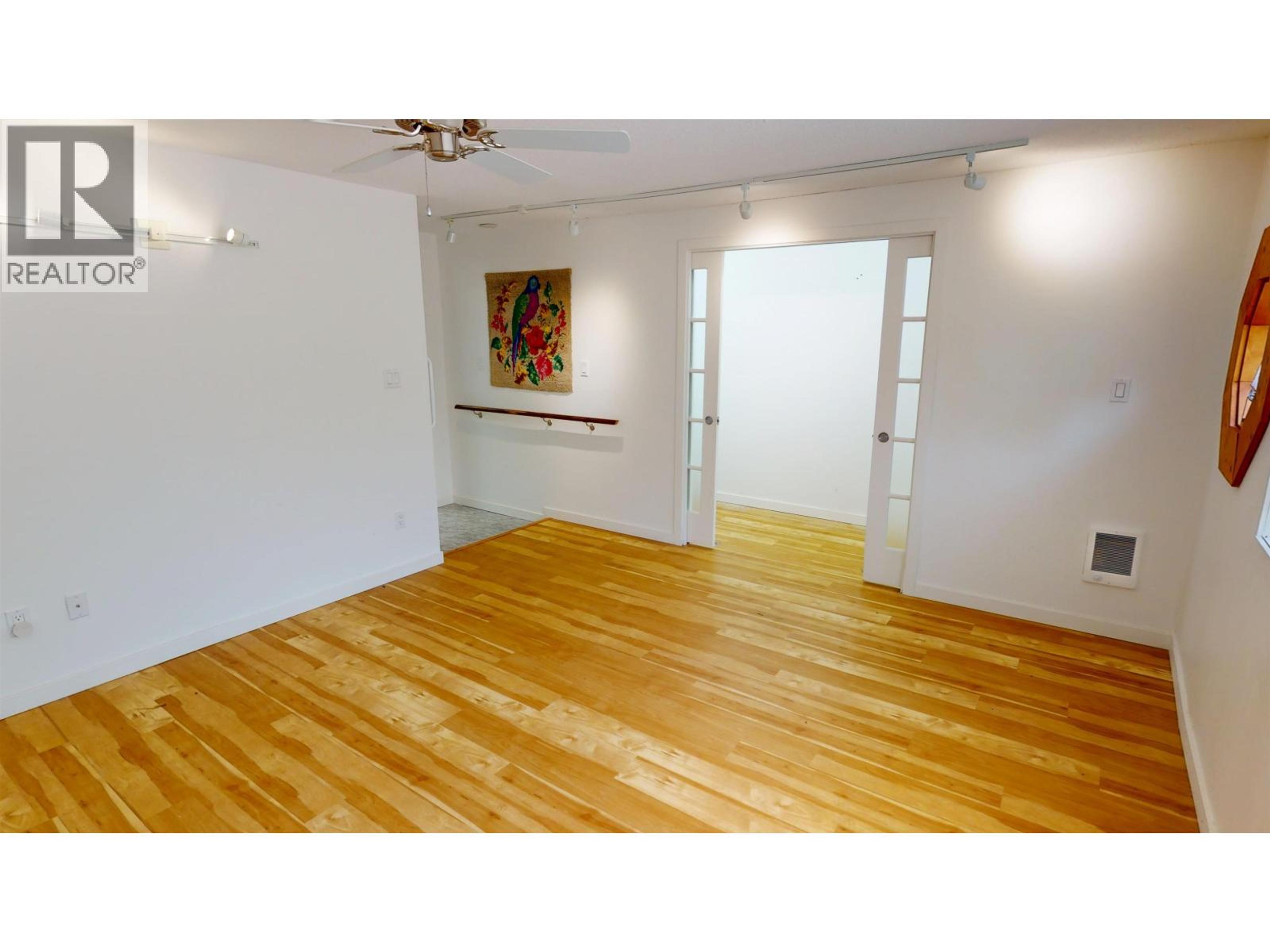 309 SKYLINE ROAD - 27