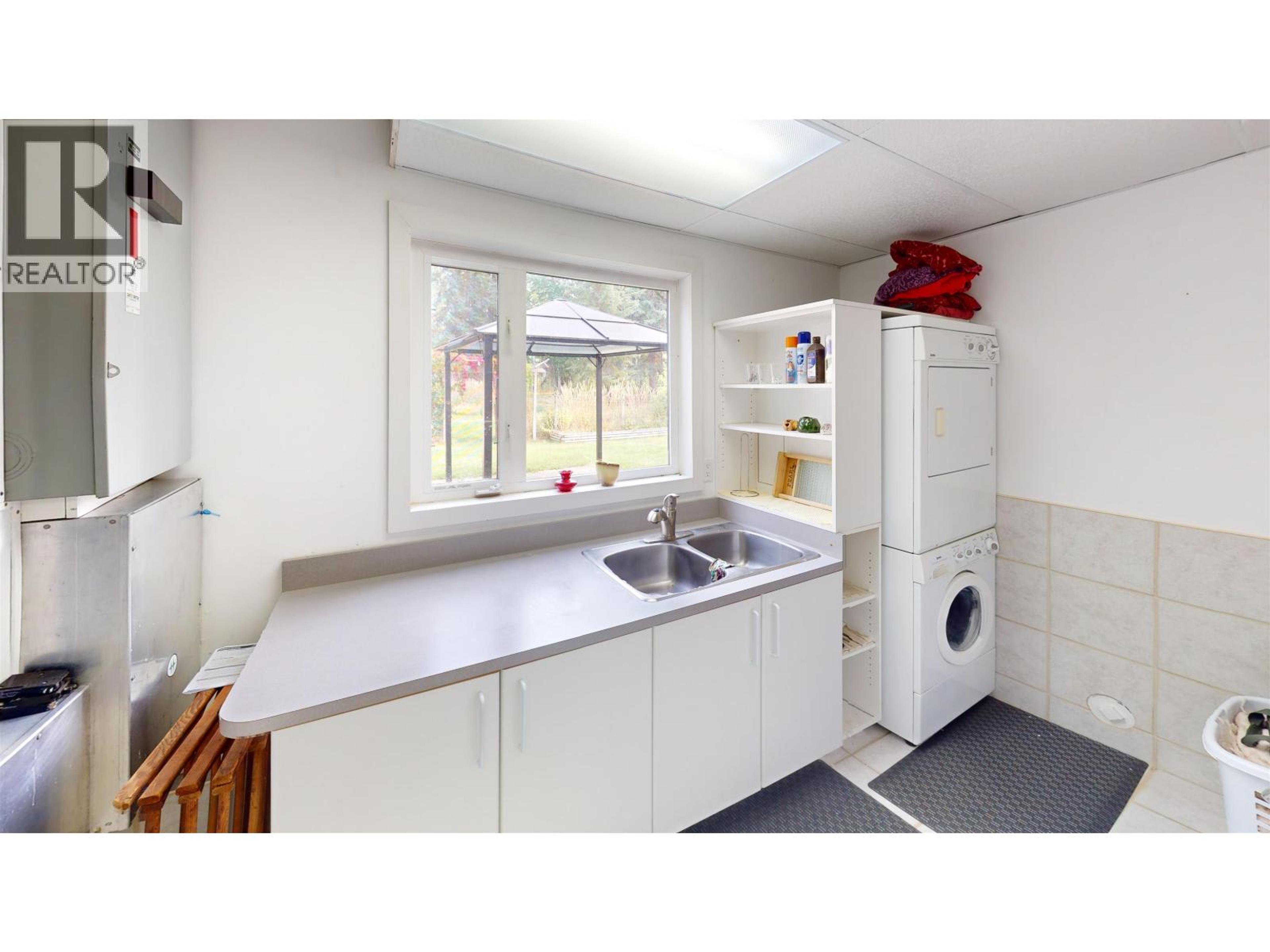 309 SKYLINE ROAD - 30