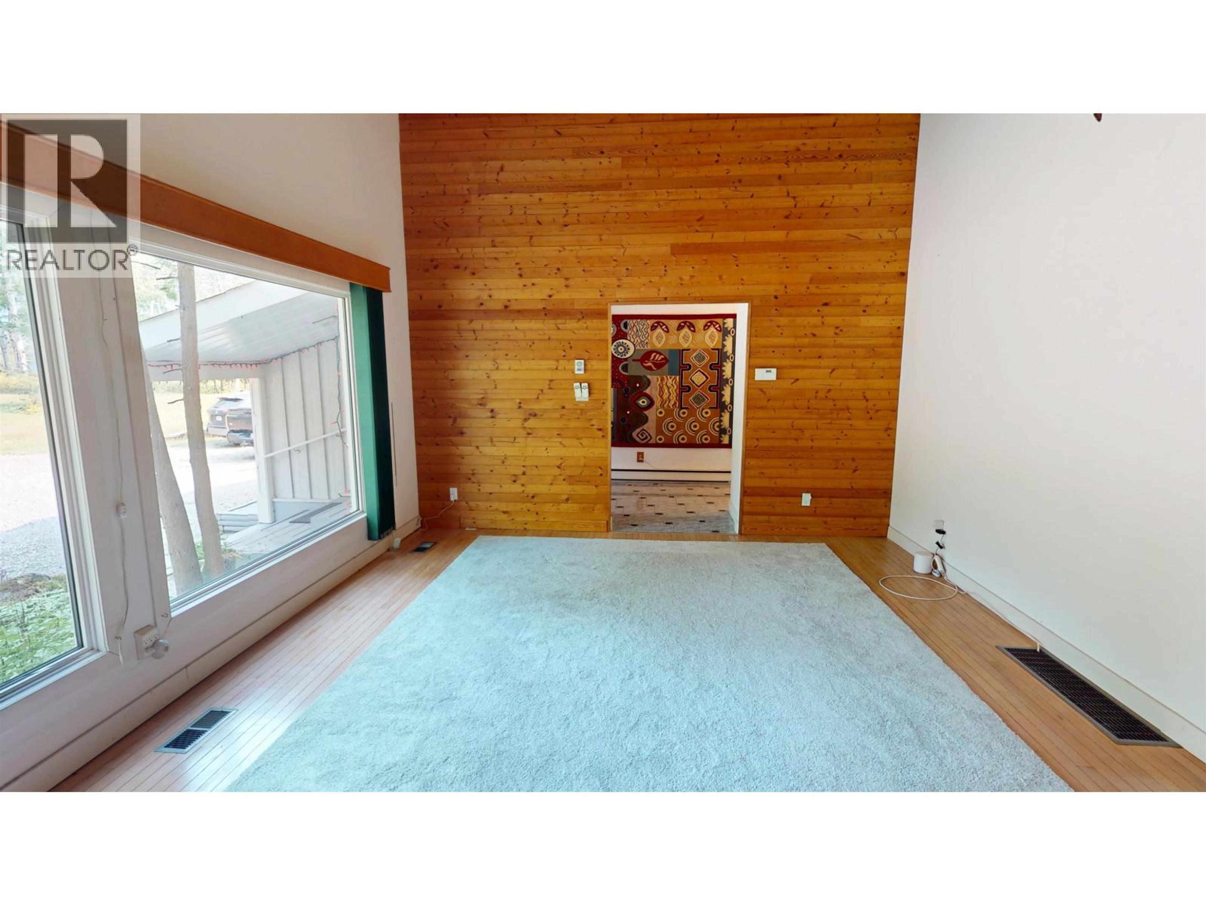 309 SKYLINE ROAD - 6