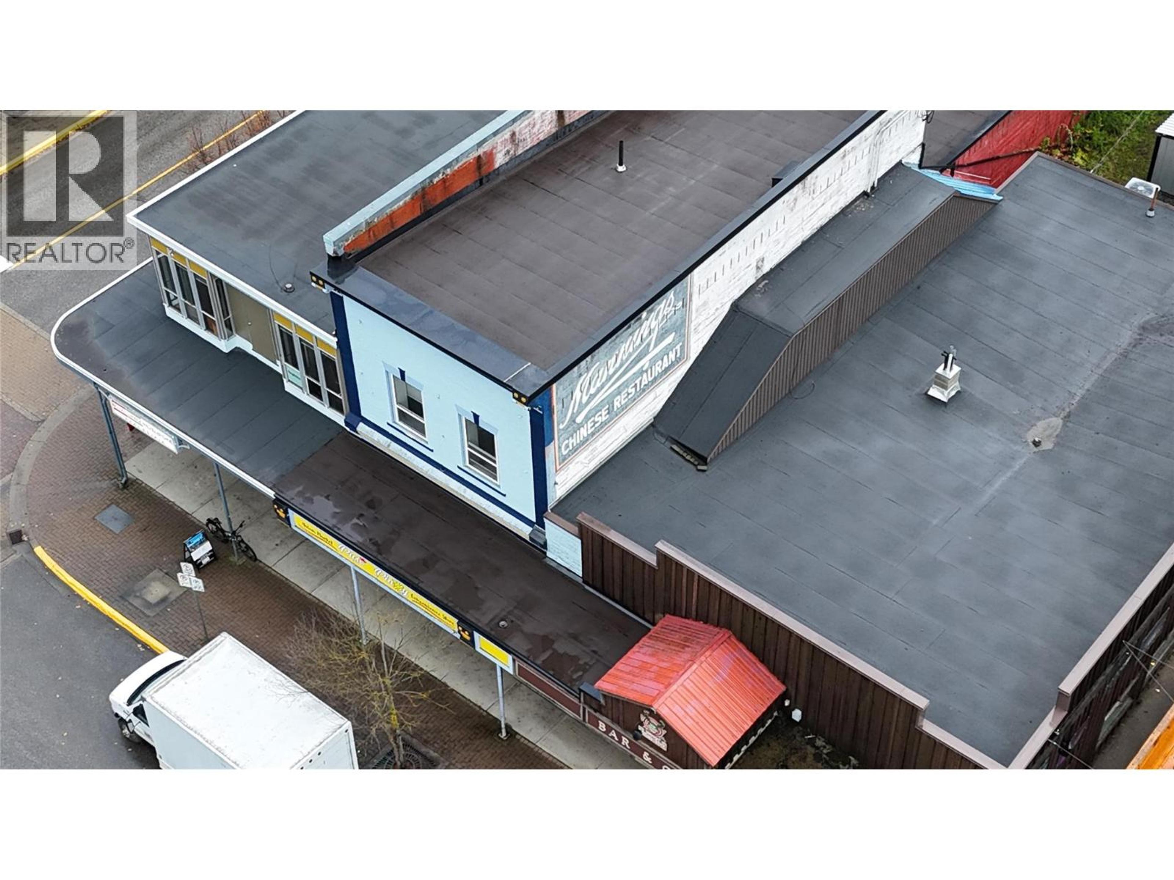 302 MACKENZIE AVENUE - Image 6