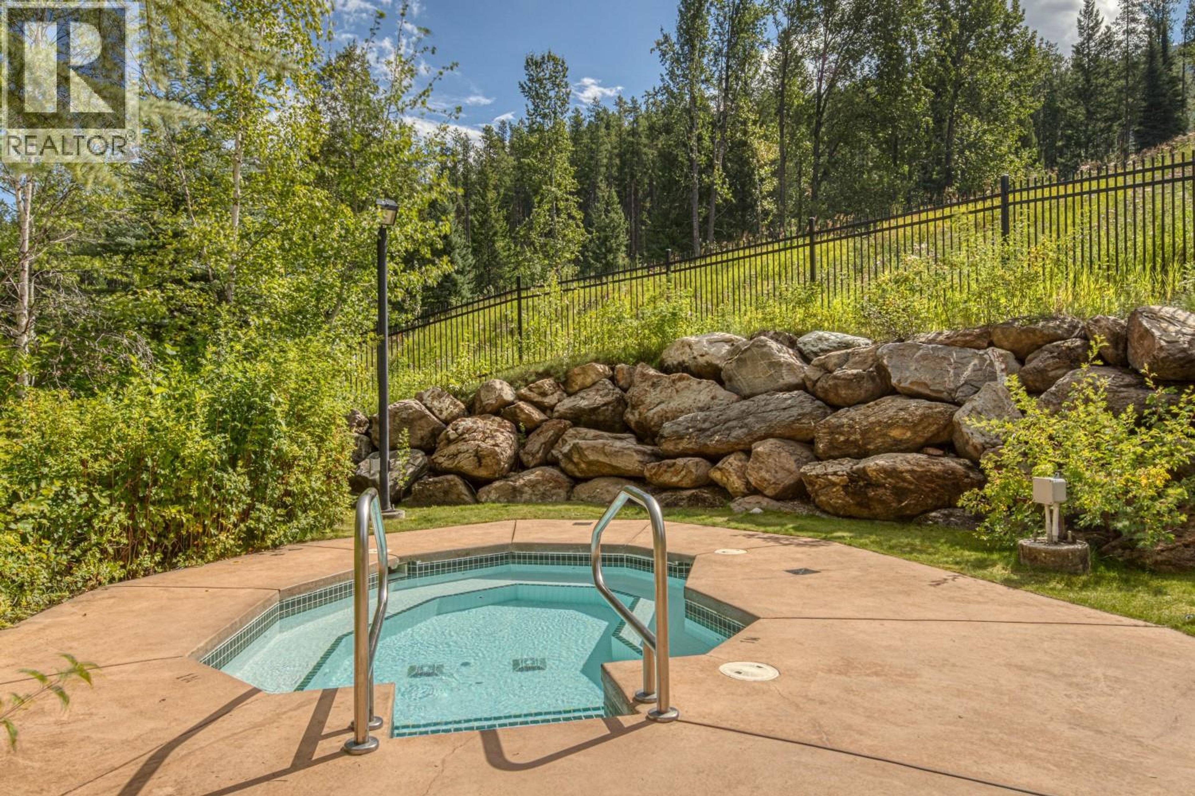 #415 2090 SUMMIT DRIVE - 22