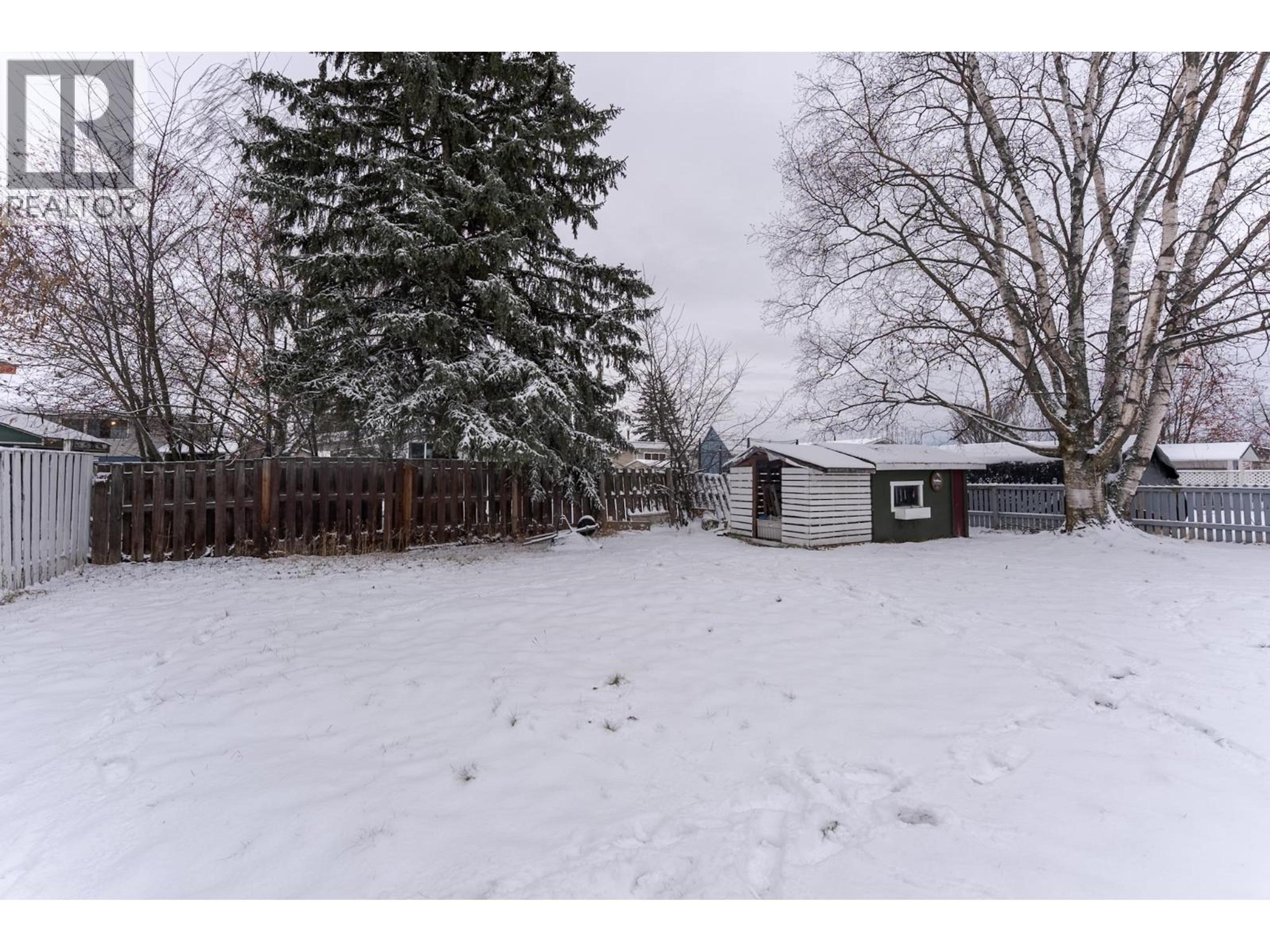 226 WILSON CRESCENT - 31