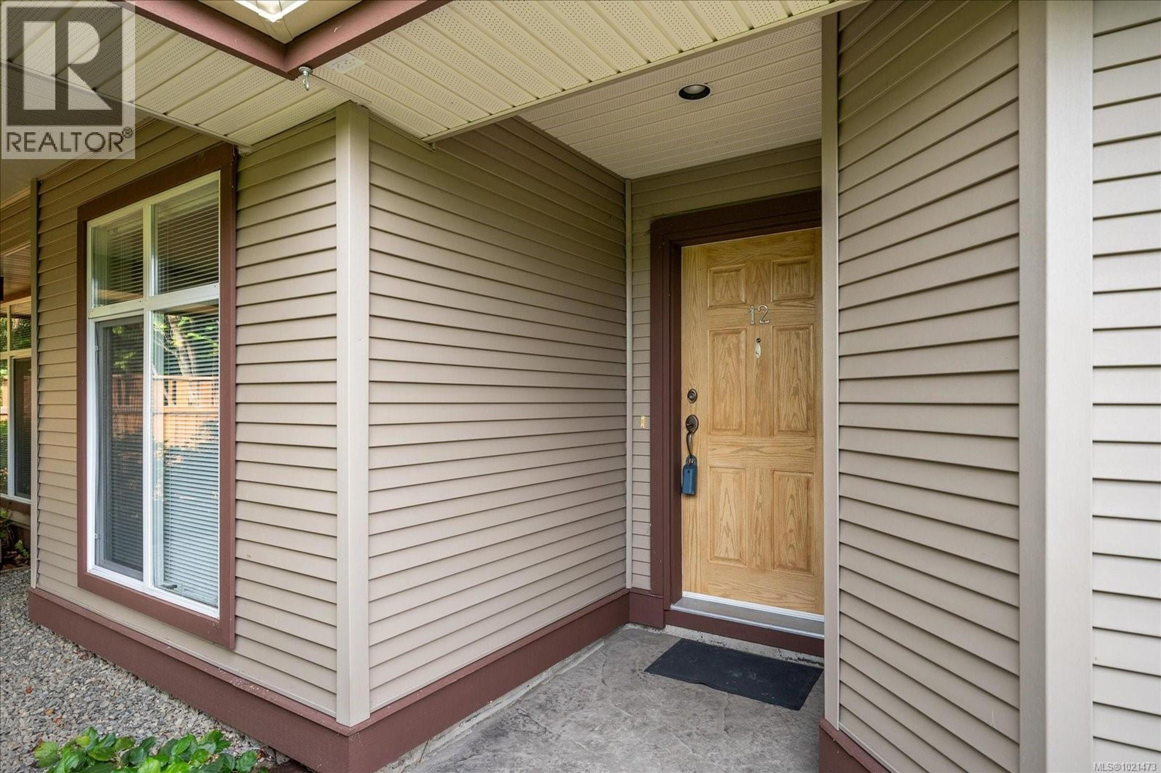 #12 340 YOUNG ST - Image 2