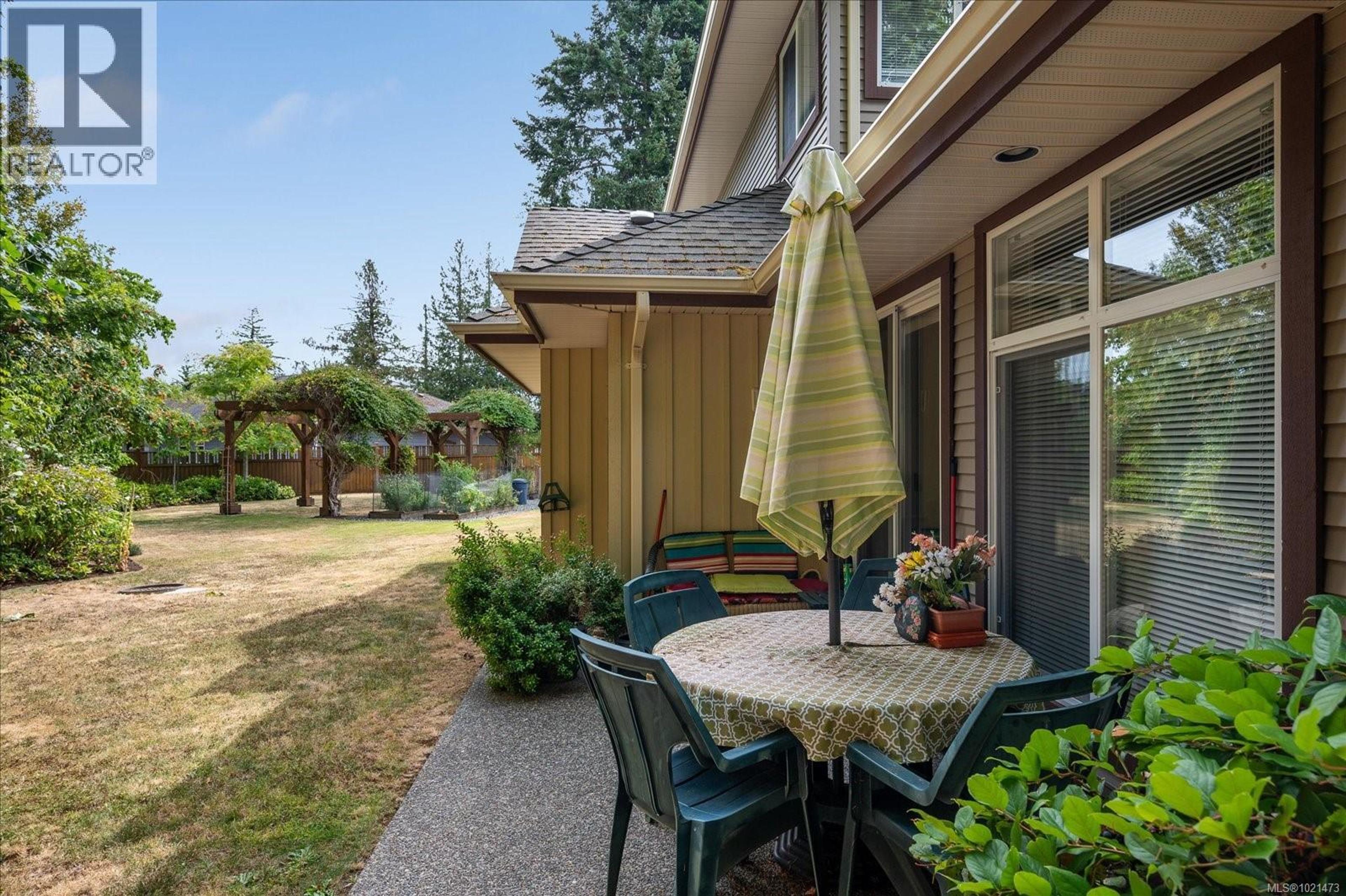 #12 340 YOUNG ST - 23