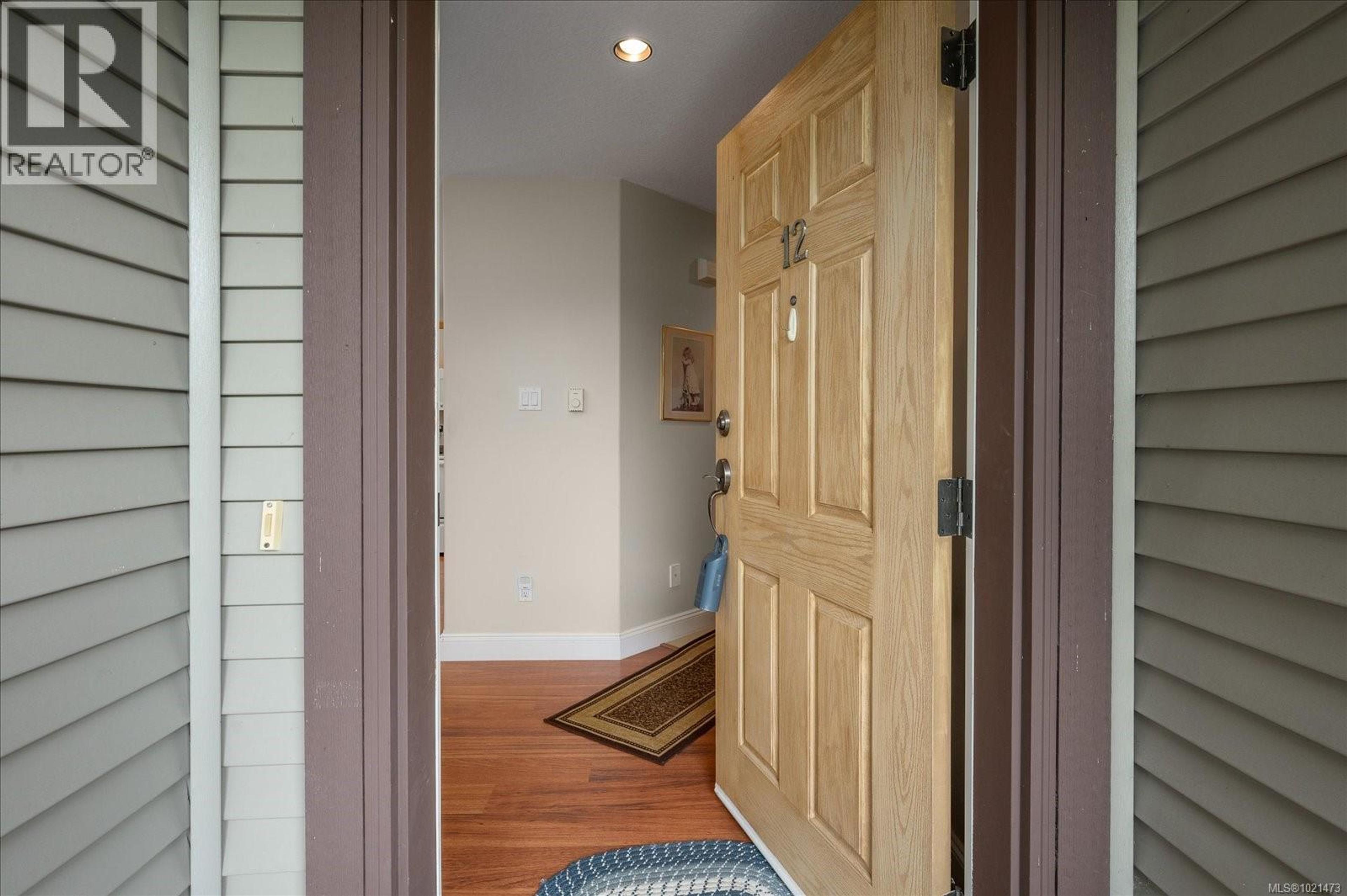 #12 340 YOUNG ST - Image 3