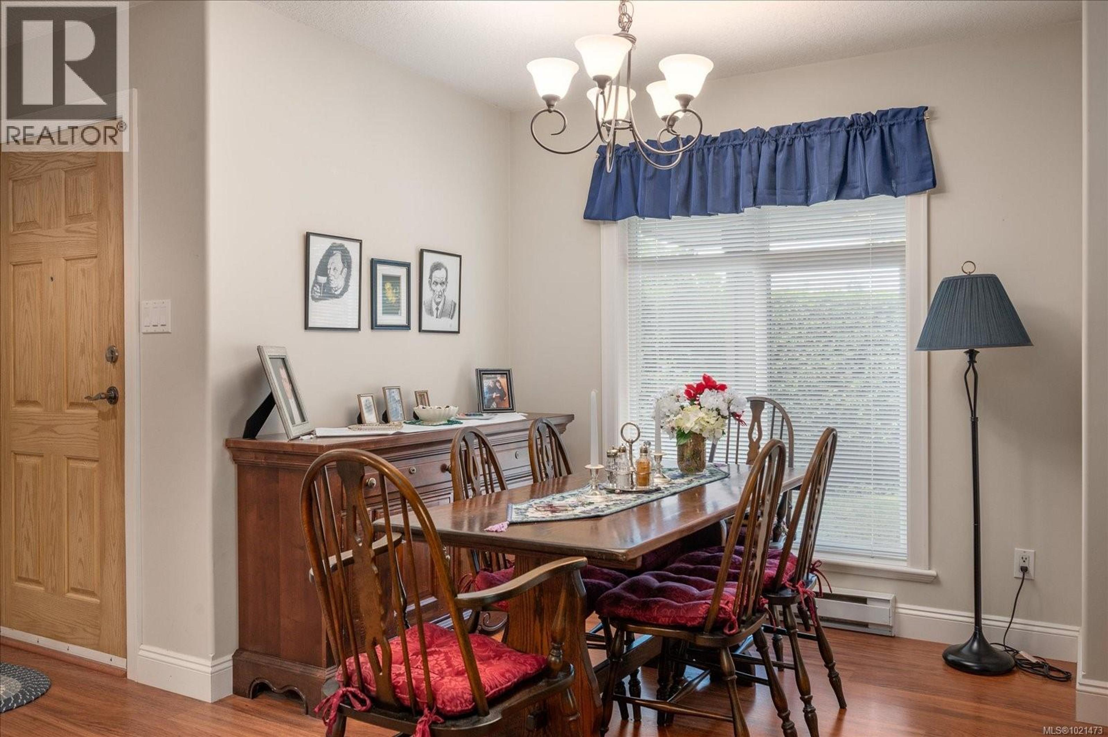 #12 340 YOUNG ST - 5