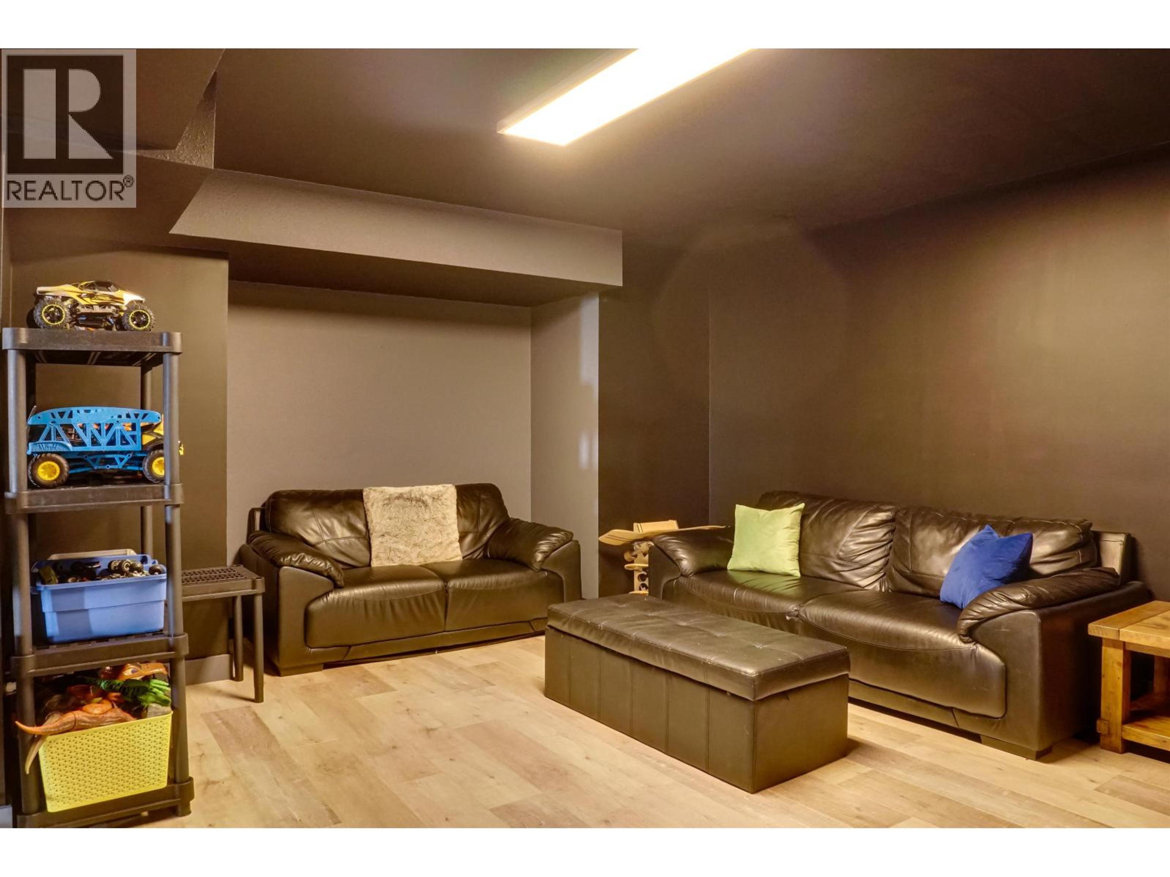 69 BAXTER STREET - 21