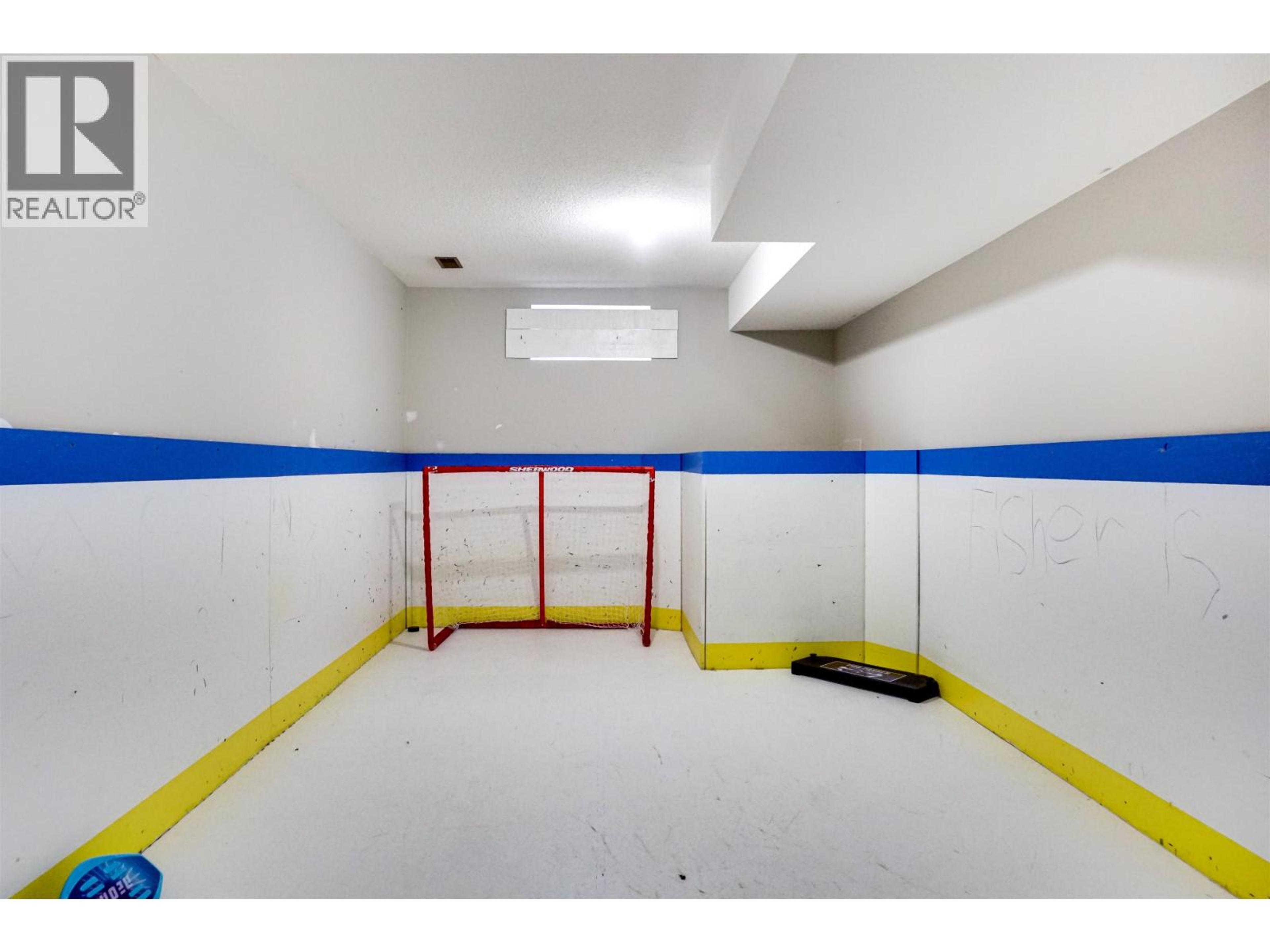 69 BAXTER STREET - 22