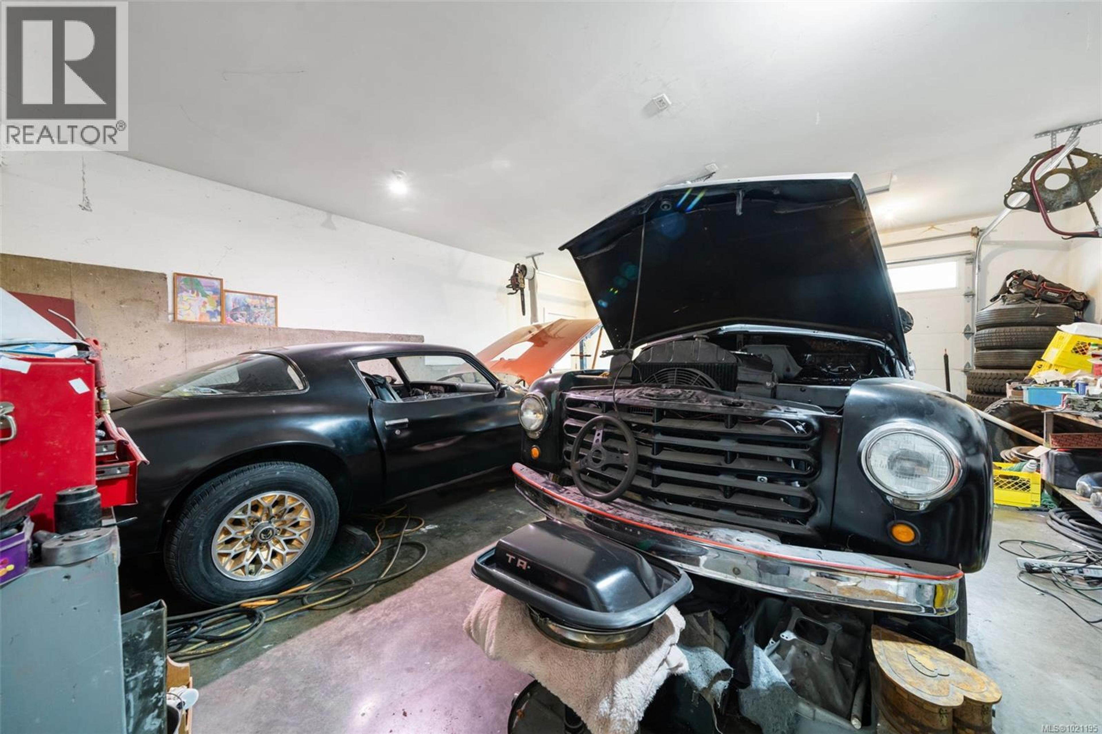 374 POINT IDEAL DR - 32