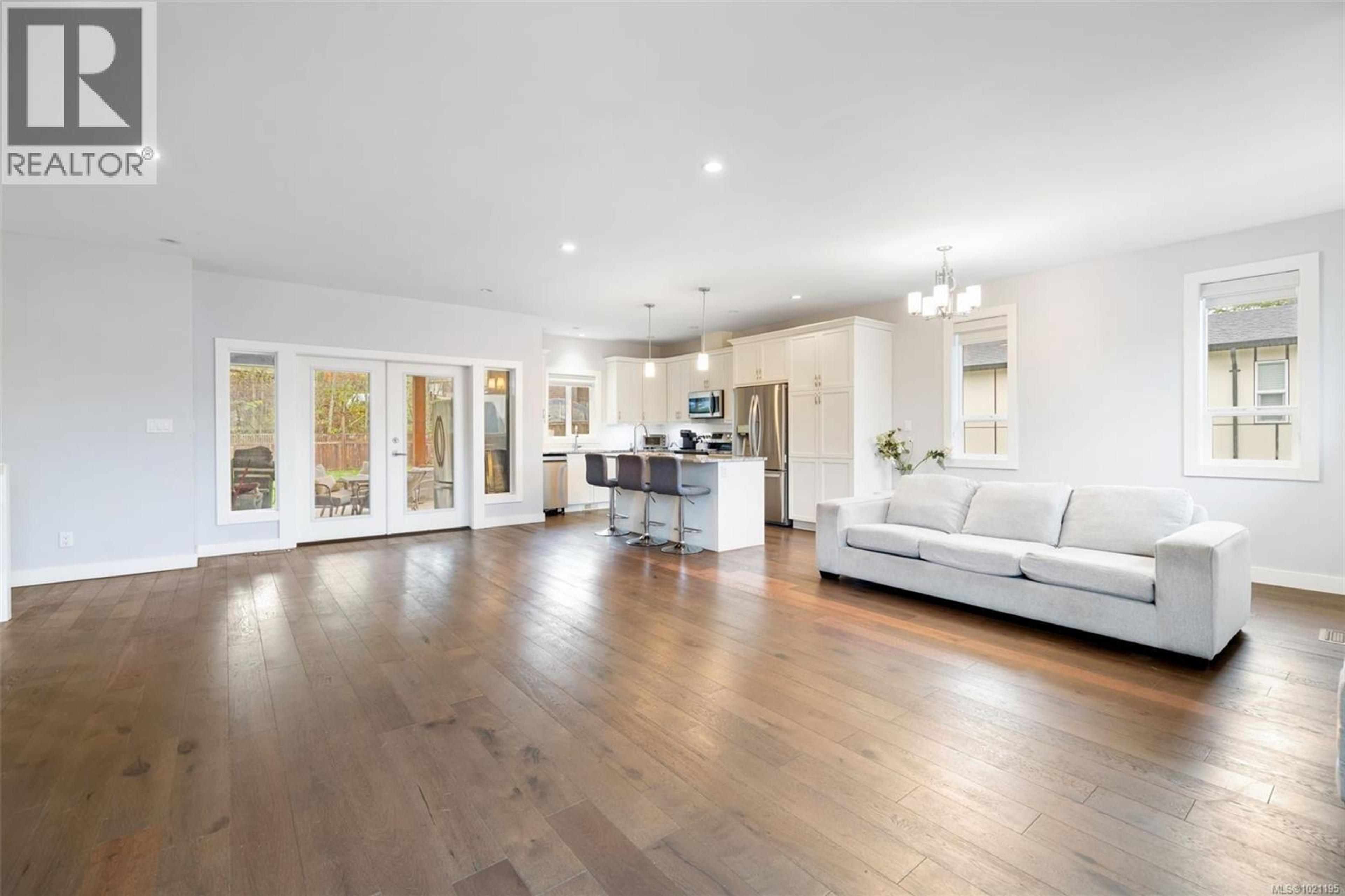 374 POINT IDEAL DR - 7