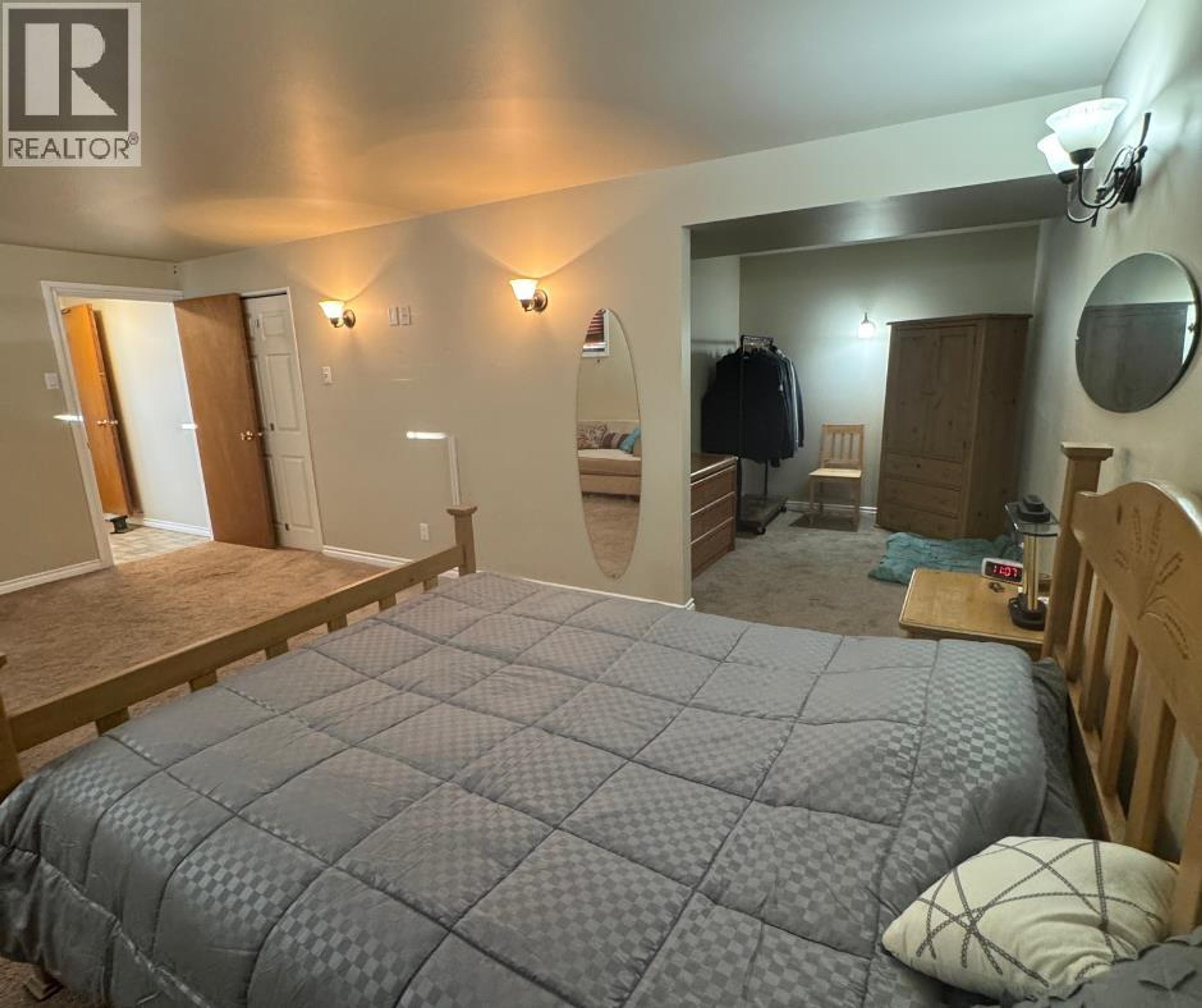 10716 105 AVENUE - 25