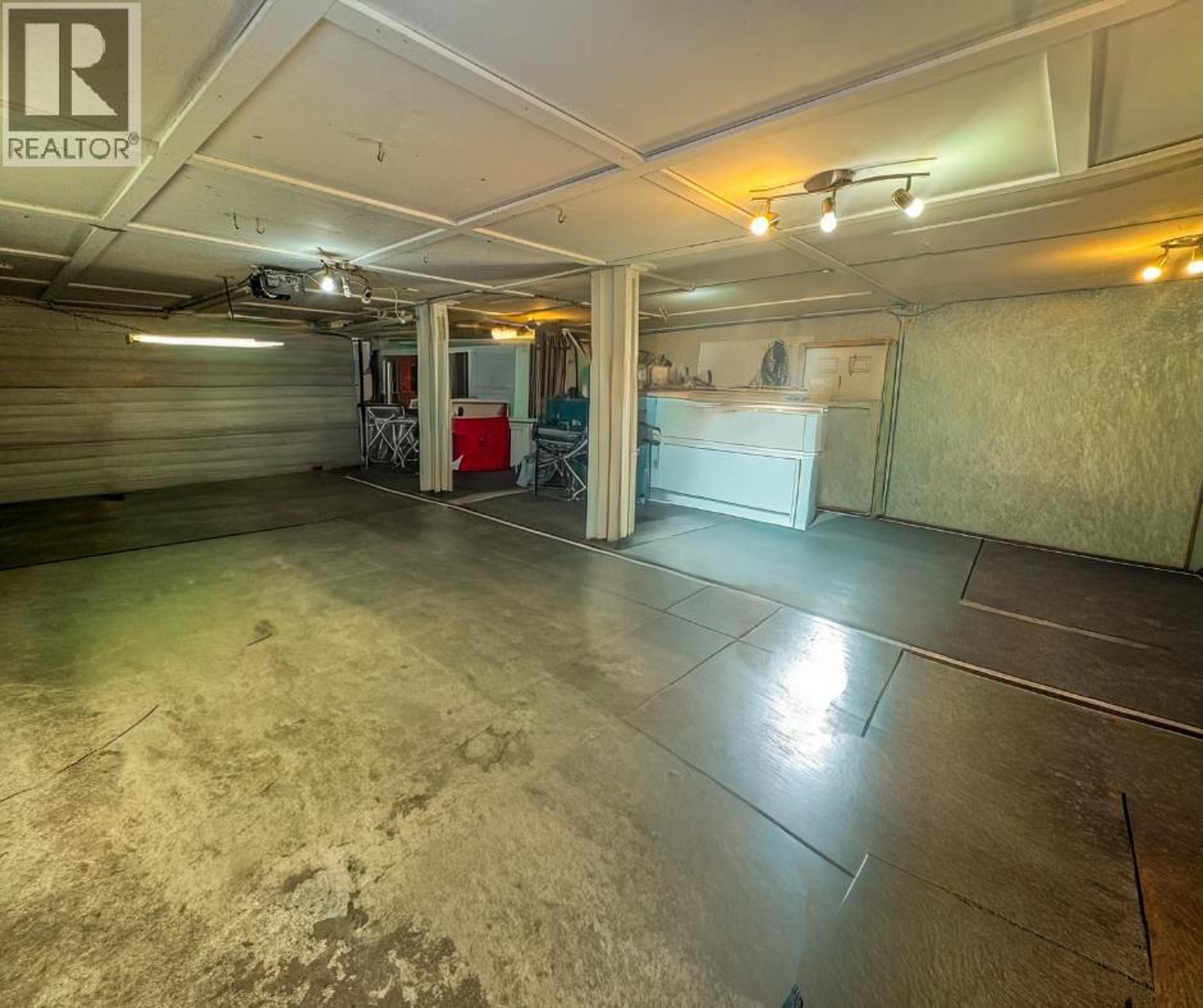 10716 105 AVENUE - 34