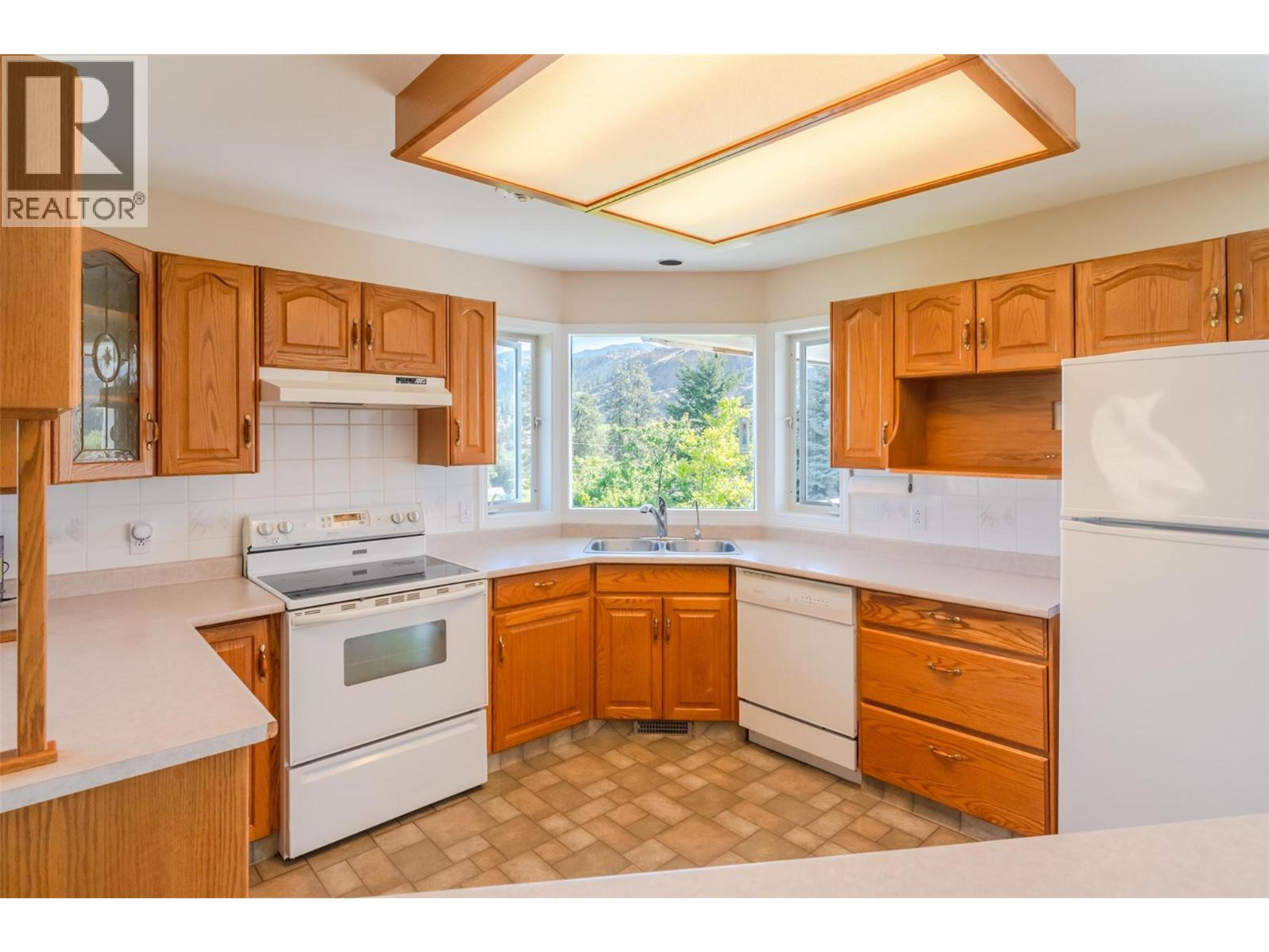 4836/4840 BARTEN PLACE - 5