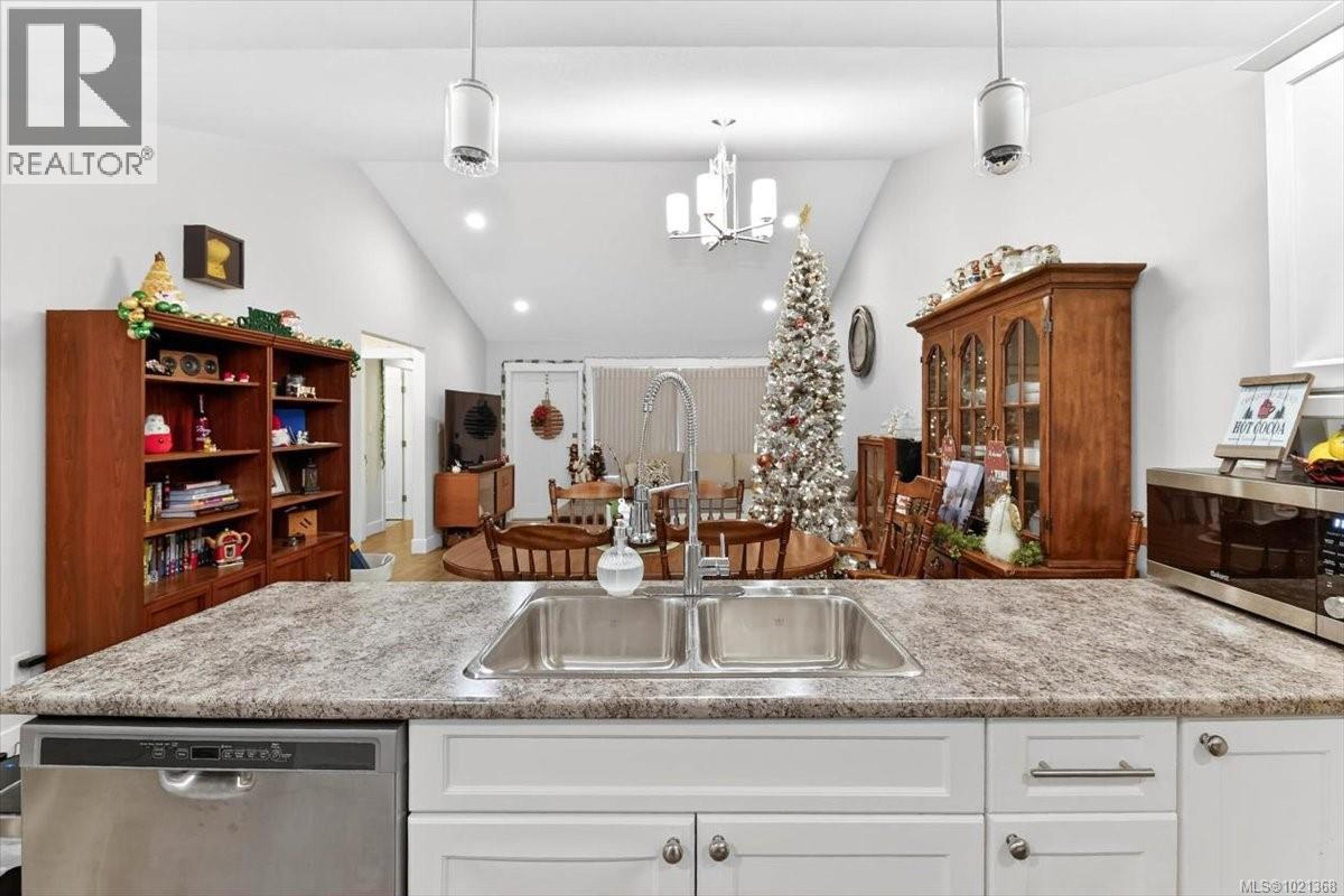 #A 4626 MAITLAND ST - 8