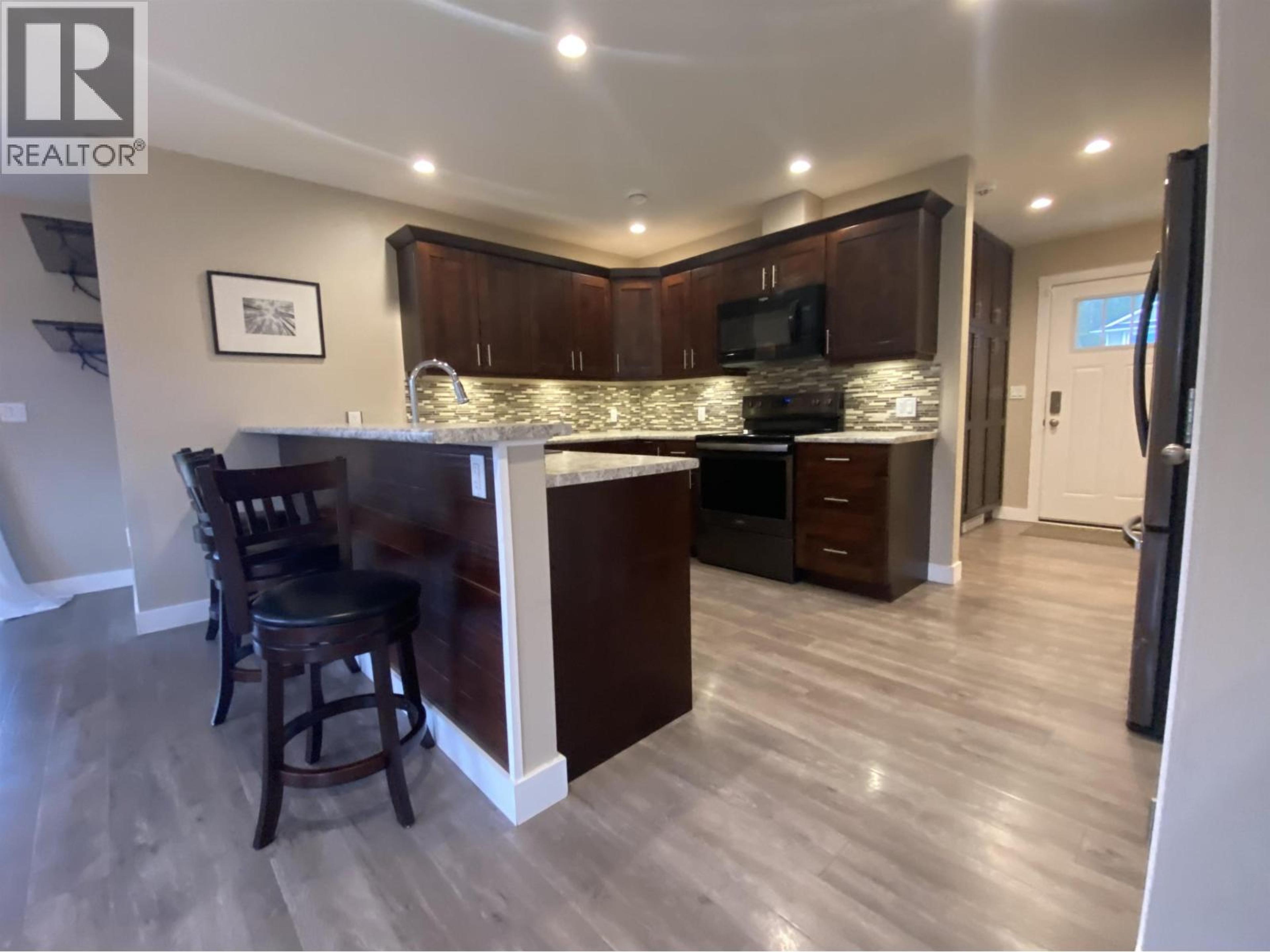 5237 SMITH AVENUE - 10