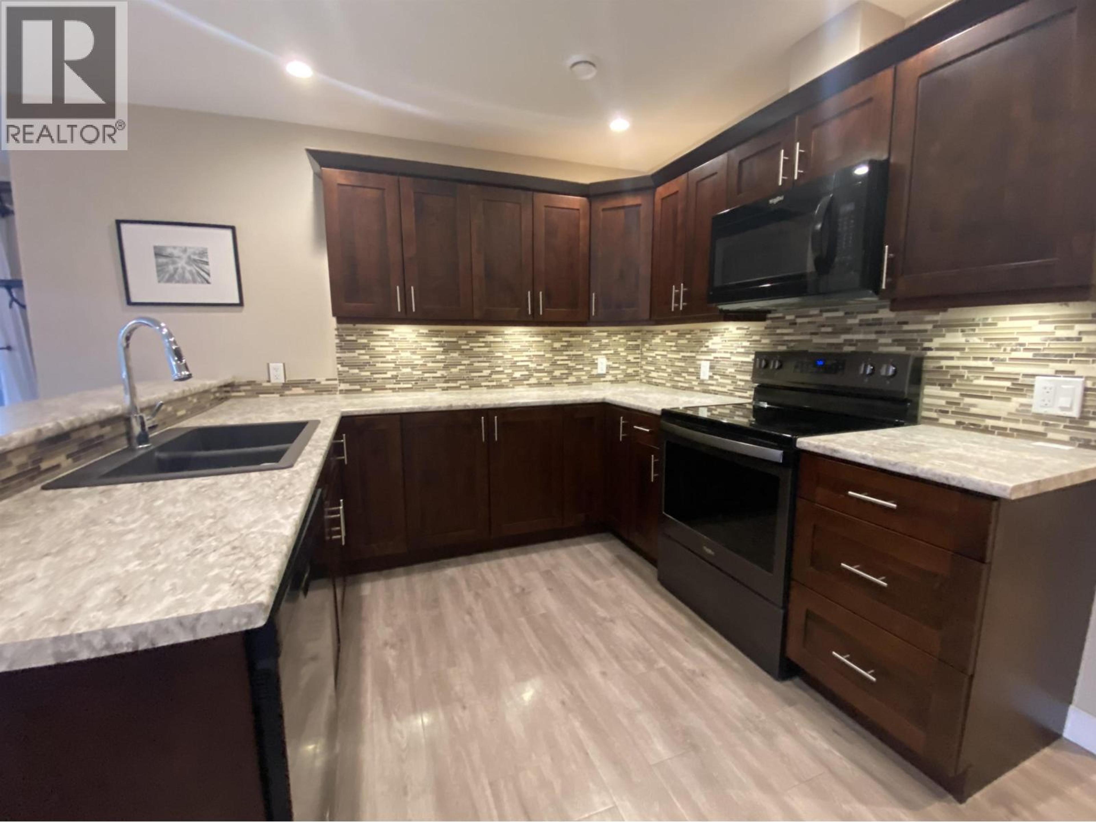 5237 SMITH AVENUE - 7