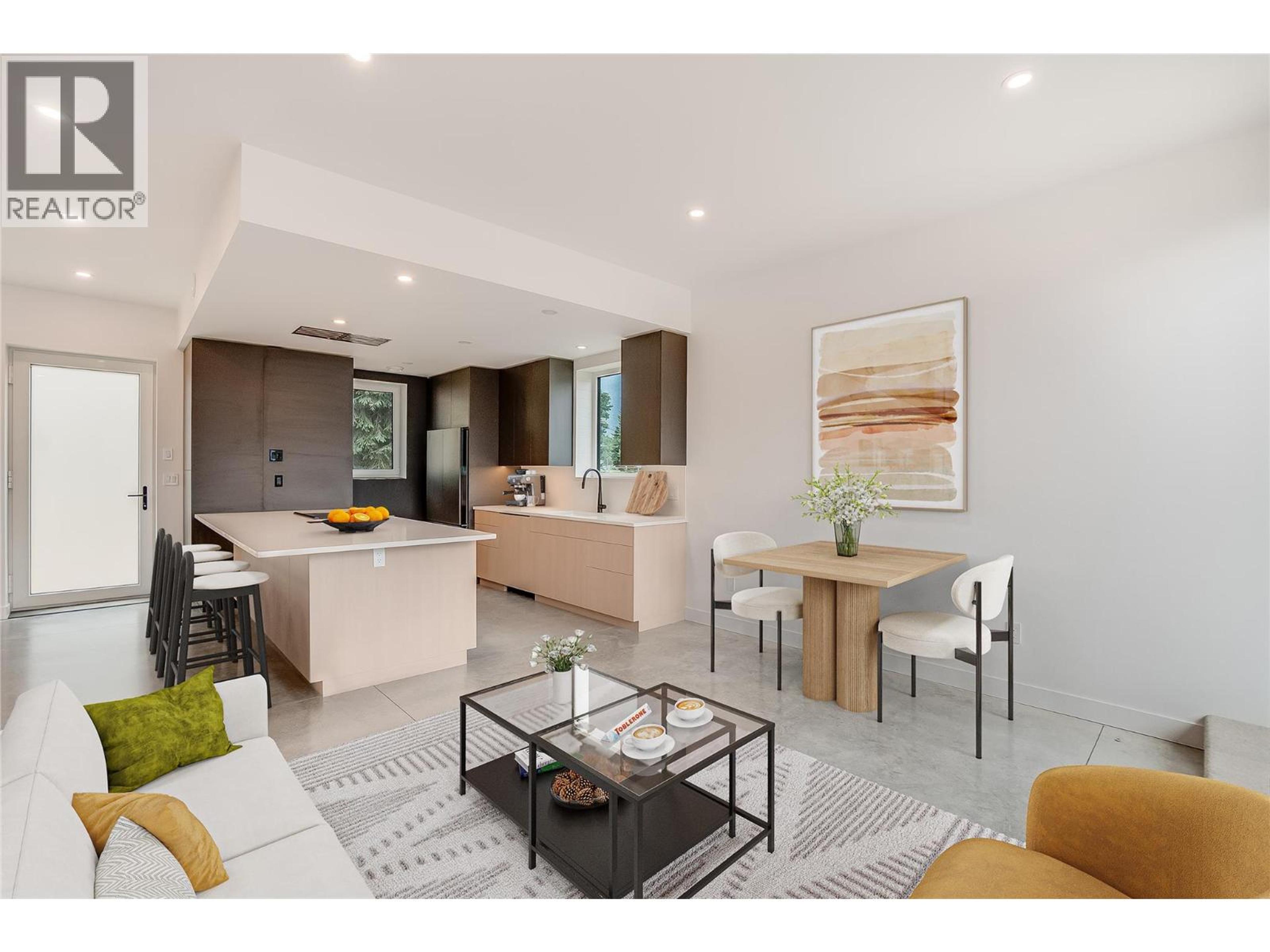 C-620 RICHARDS STREET - 11