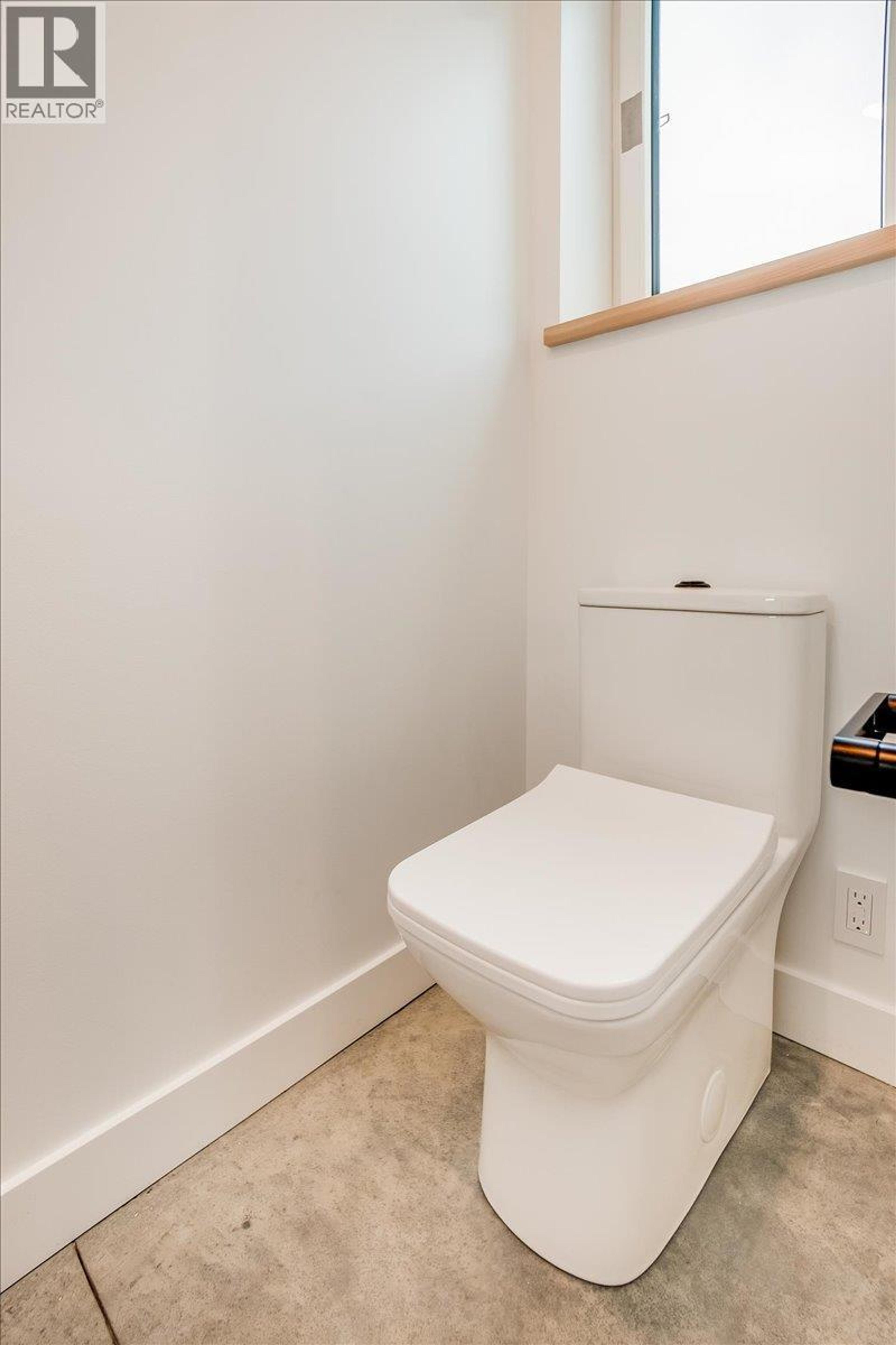 C-620 RICHARDS STREET - 29