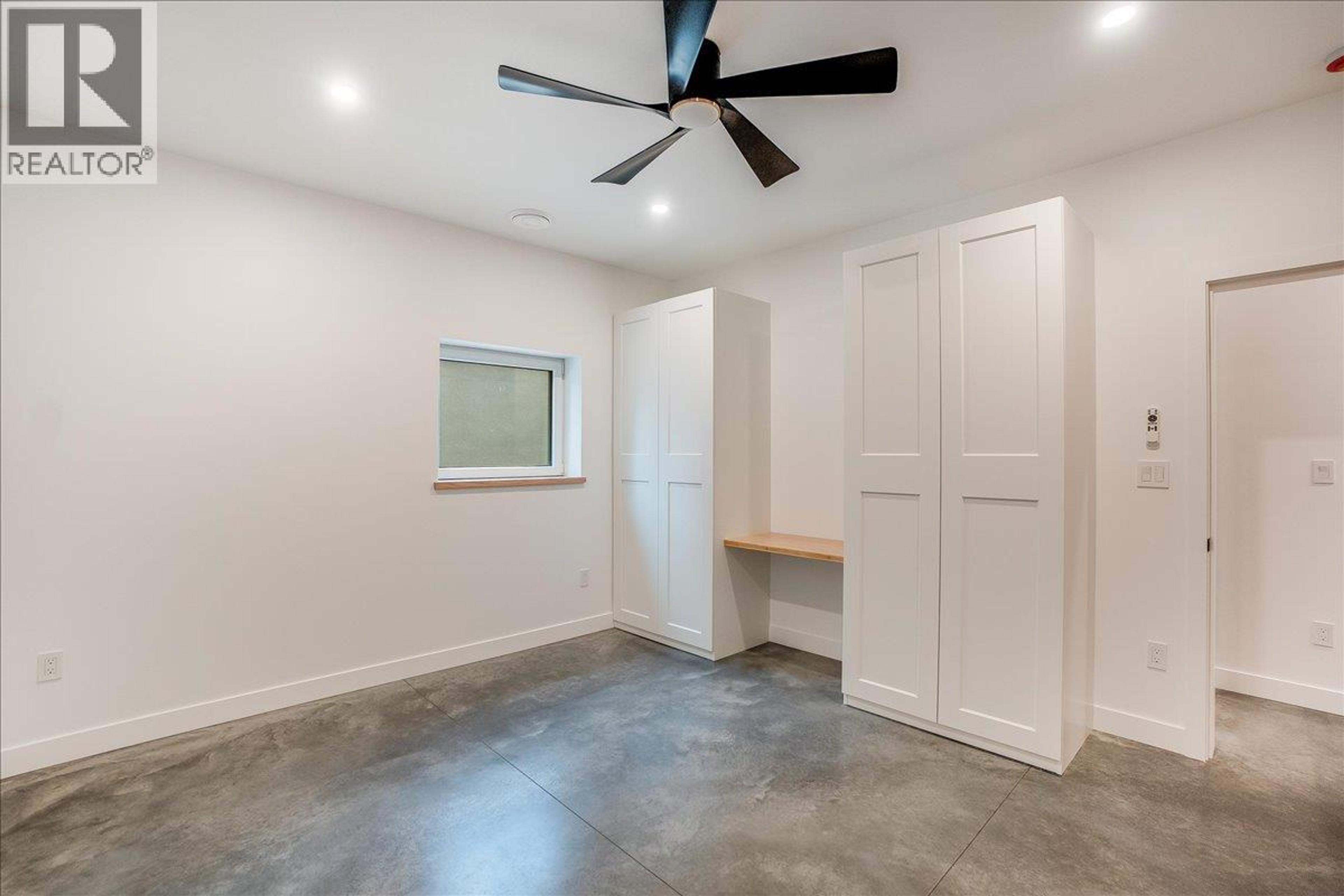 C-620 RICHARDS STREET - 33