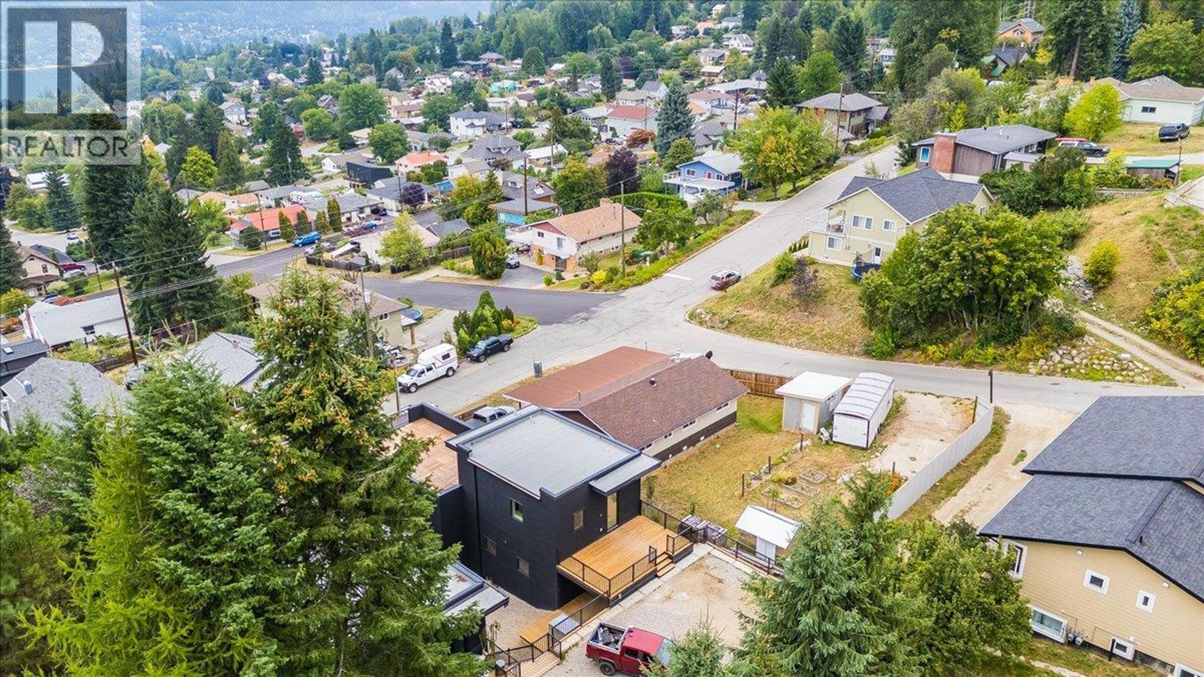 C-620 RICHARDS STREET - 46