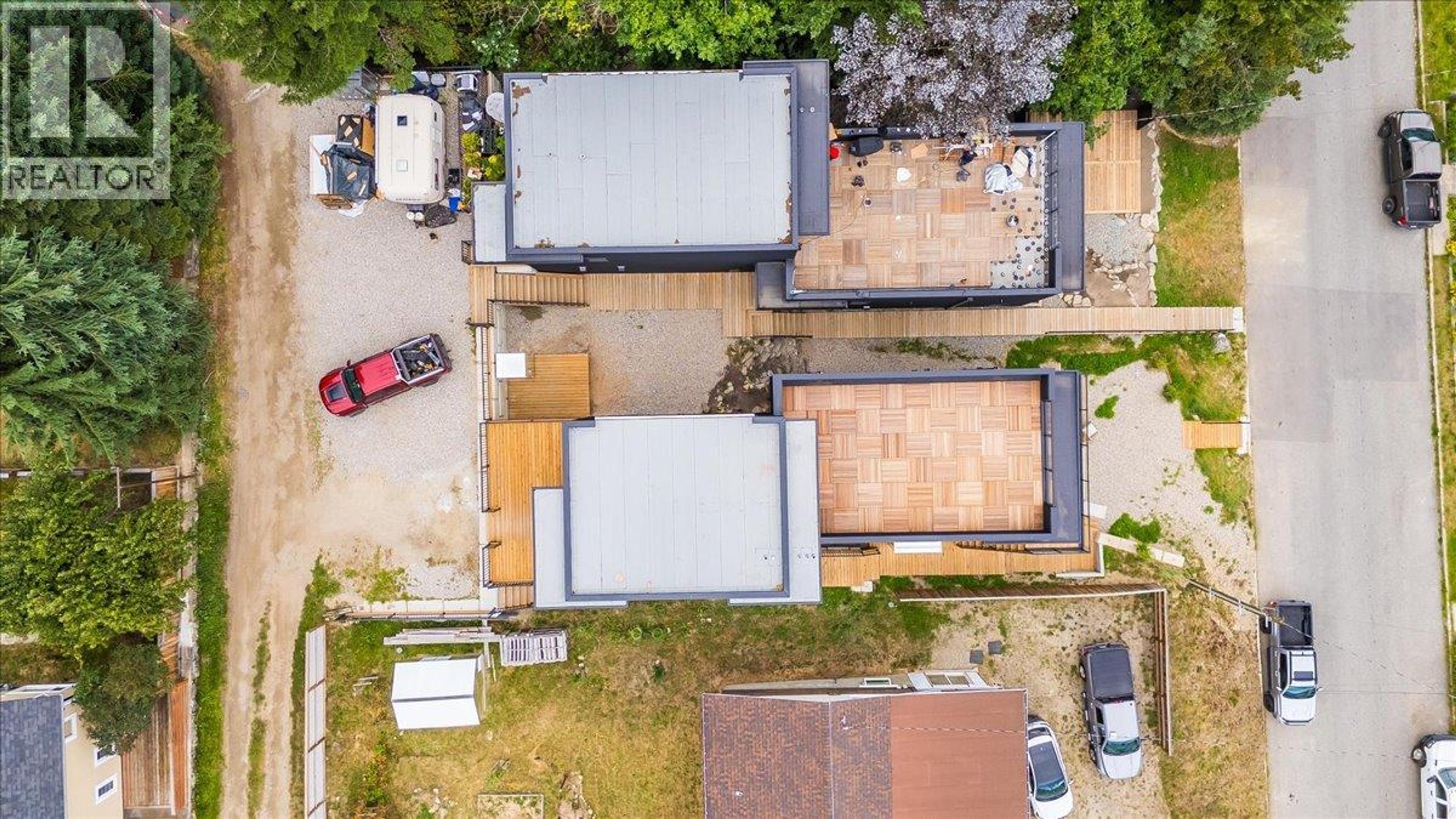 C-620 RICHARDS STREET - 48