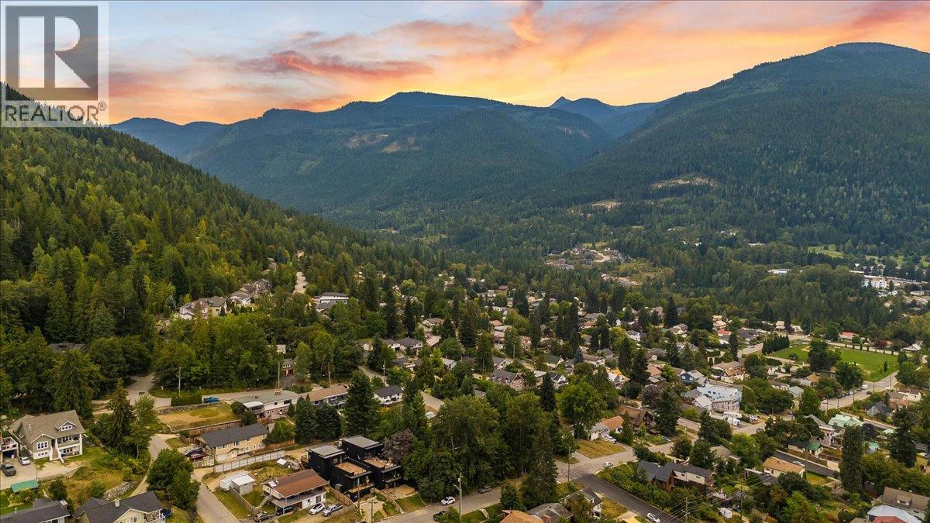 C-620 RICHARDS STREET - 56