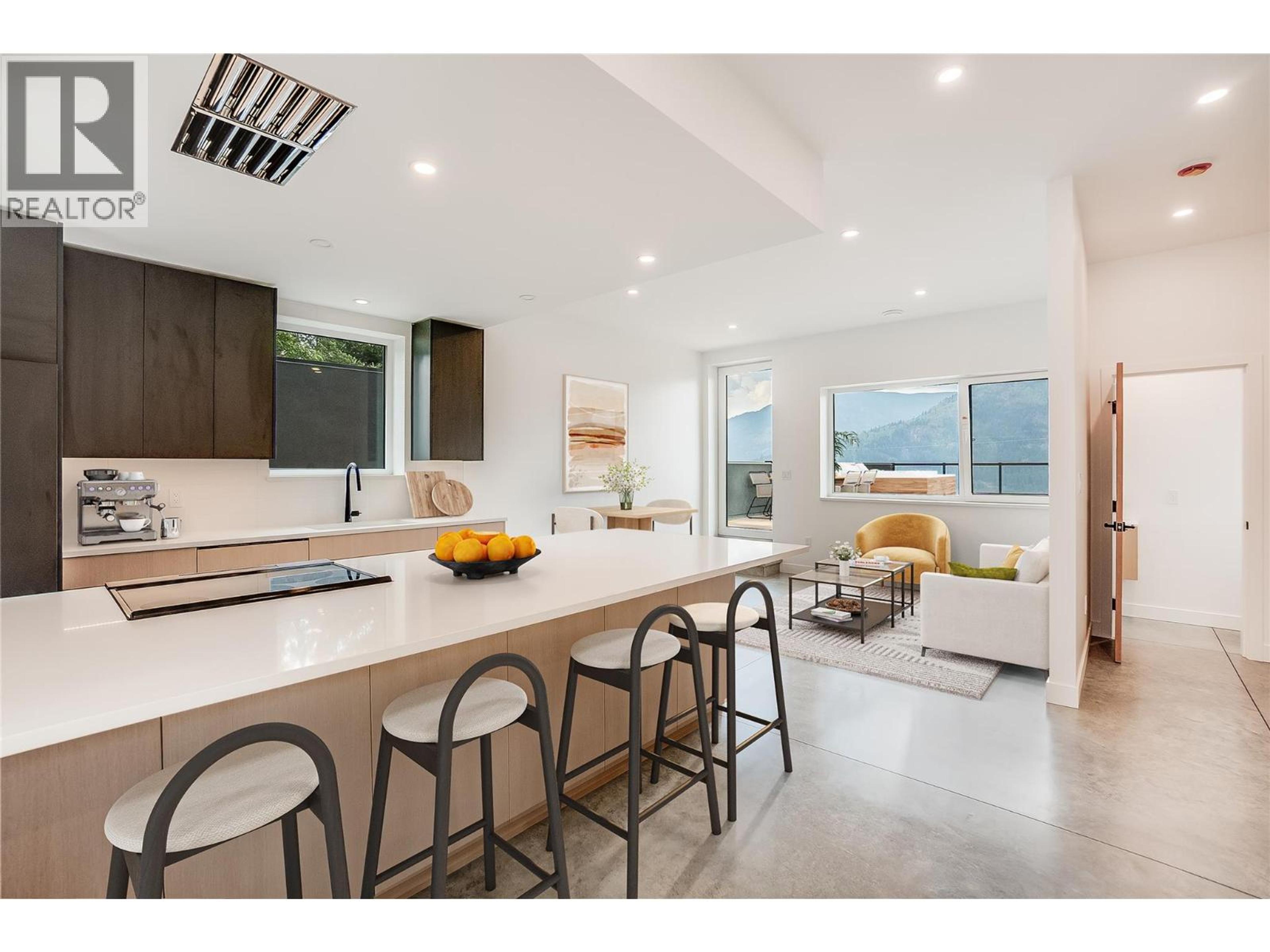 C-620 RICHARDS STREET - 9