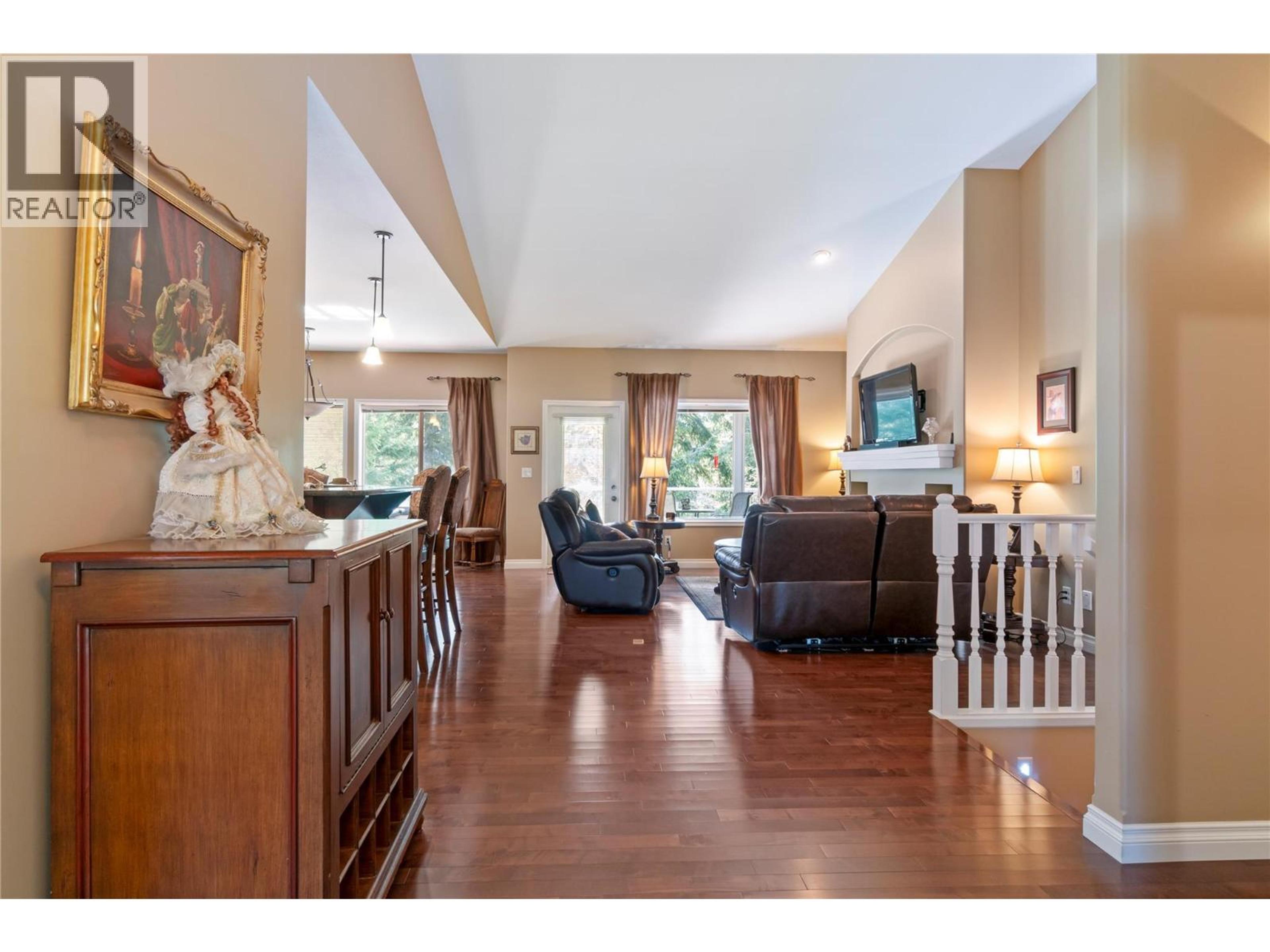 2743 GOLF COURSE DRIVE - 12