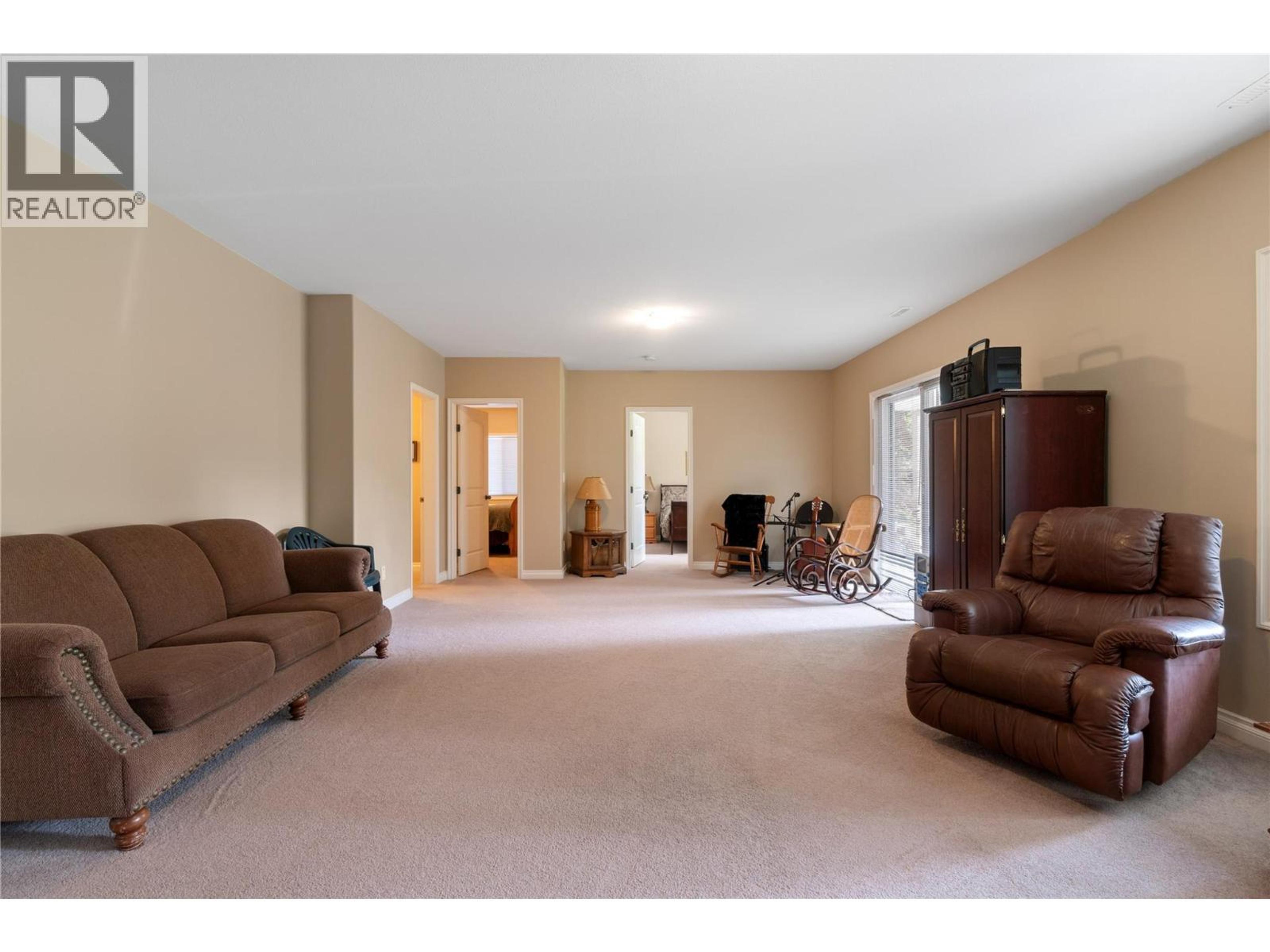 2743 GOLF COURSE DRIVE - 25