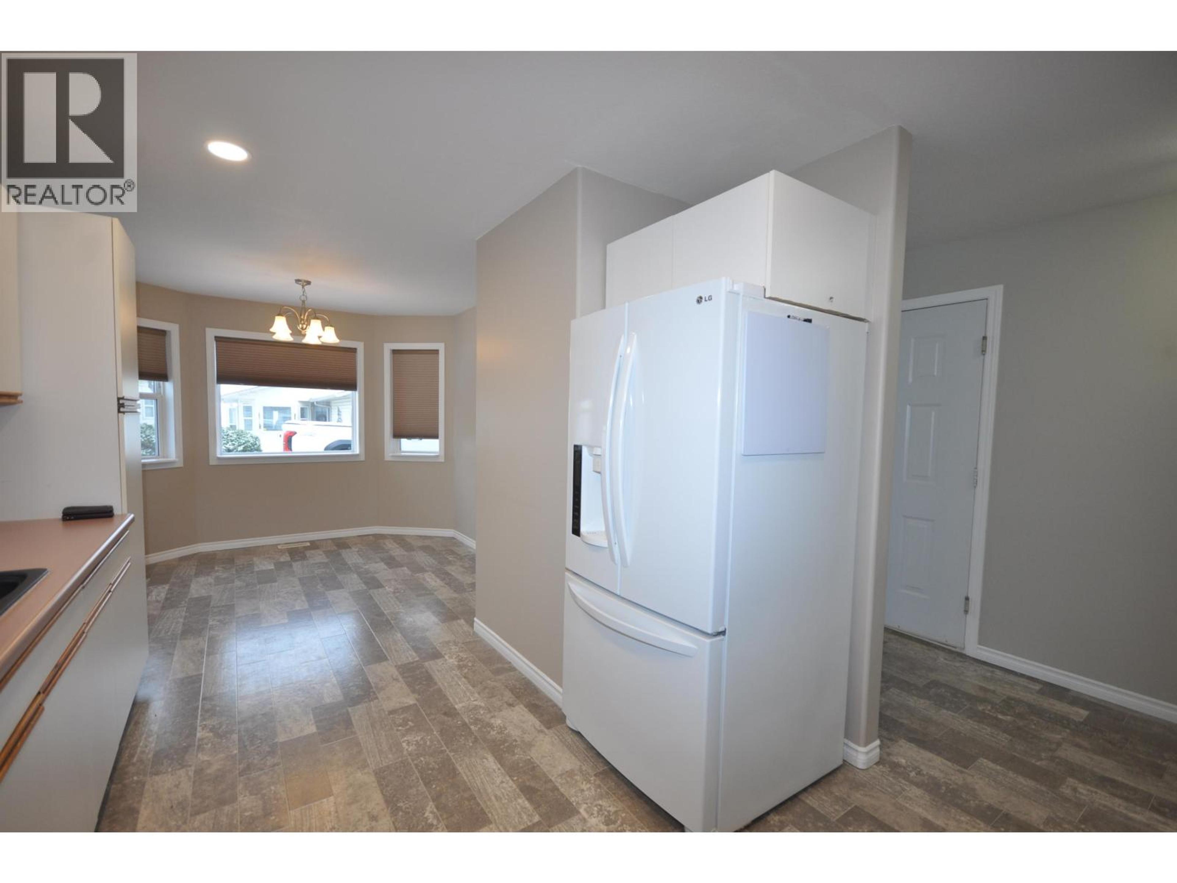 #45 500 WOTZKE DRIVE - 7