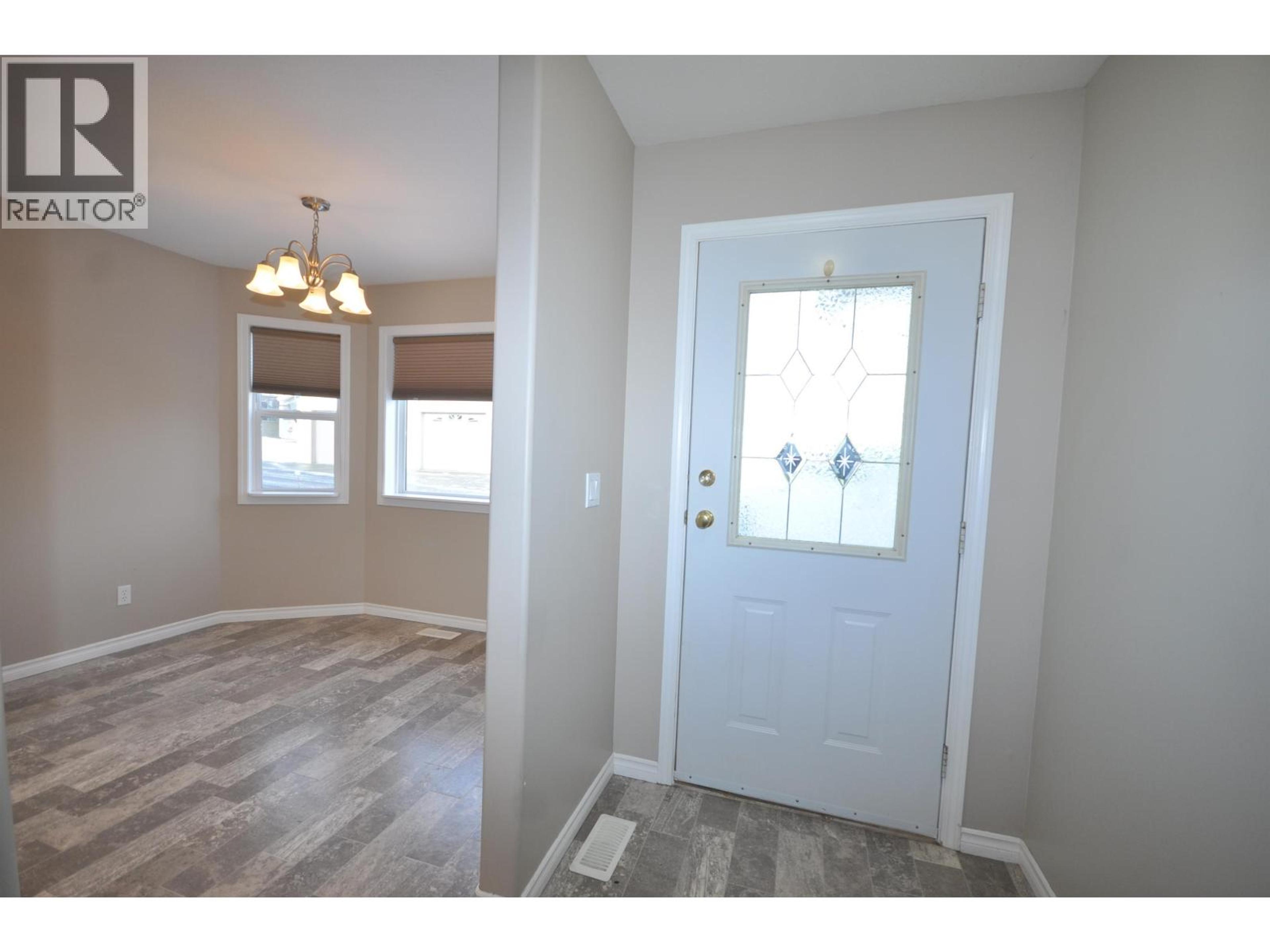 #45 500 WOTZKE DRIVE - 6