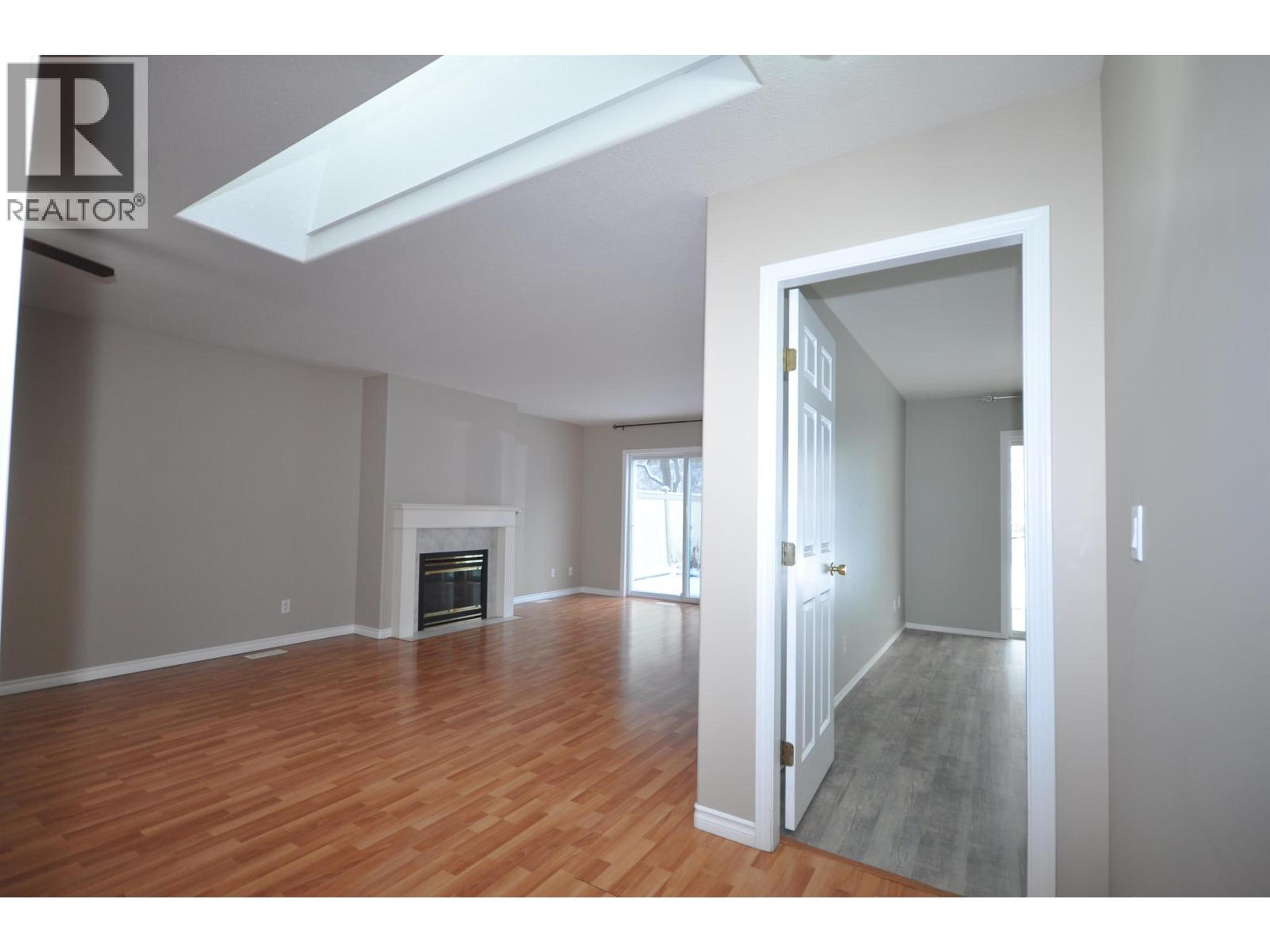 #45 500 WOTZKE DRIVE - 11