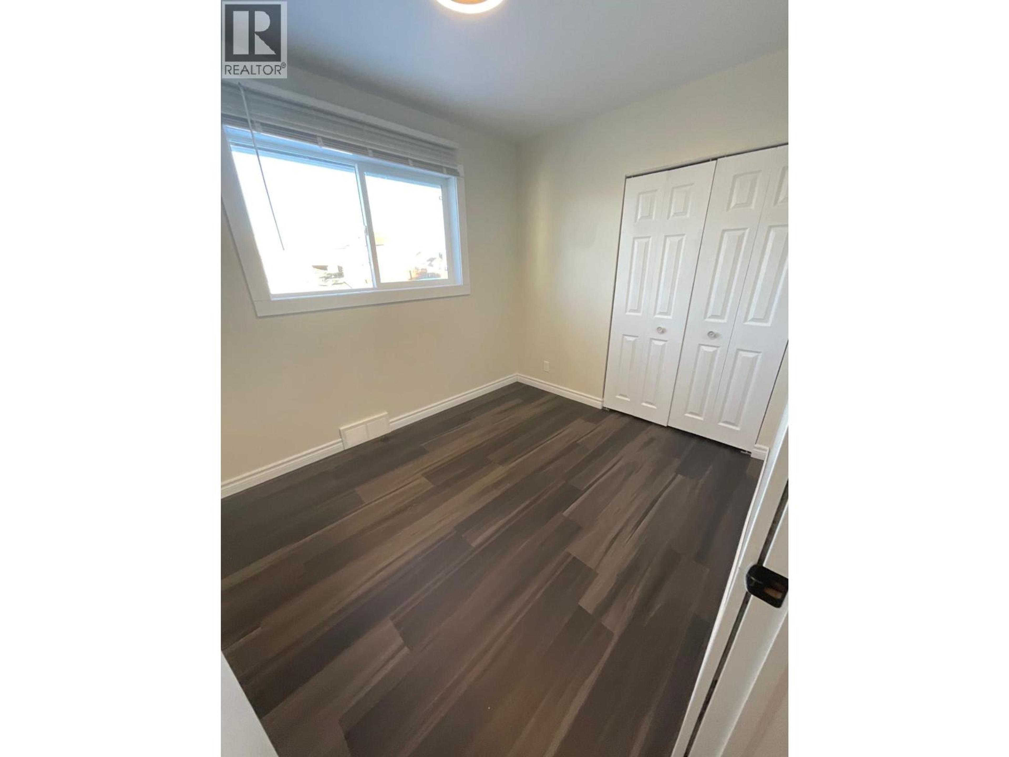 8835 103 AVENUE - Image 13