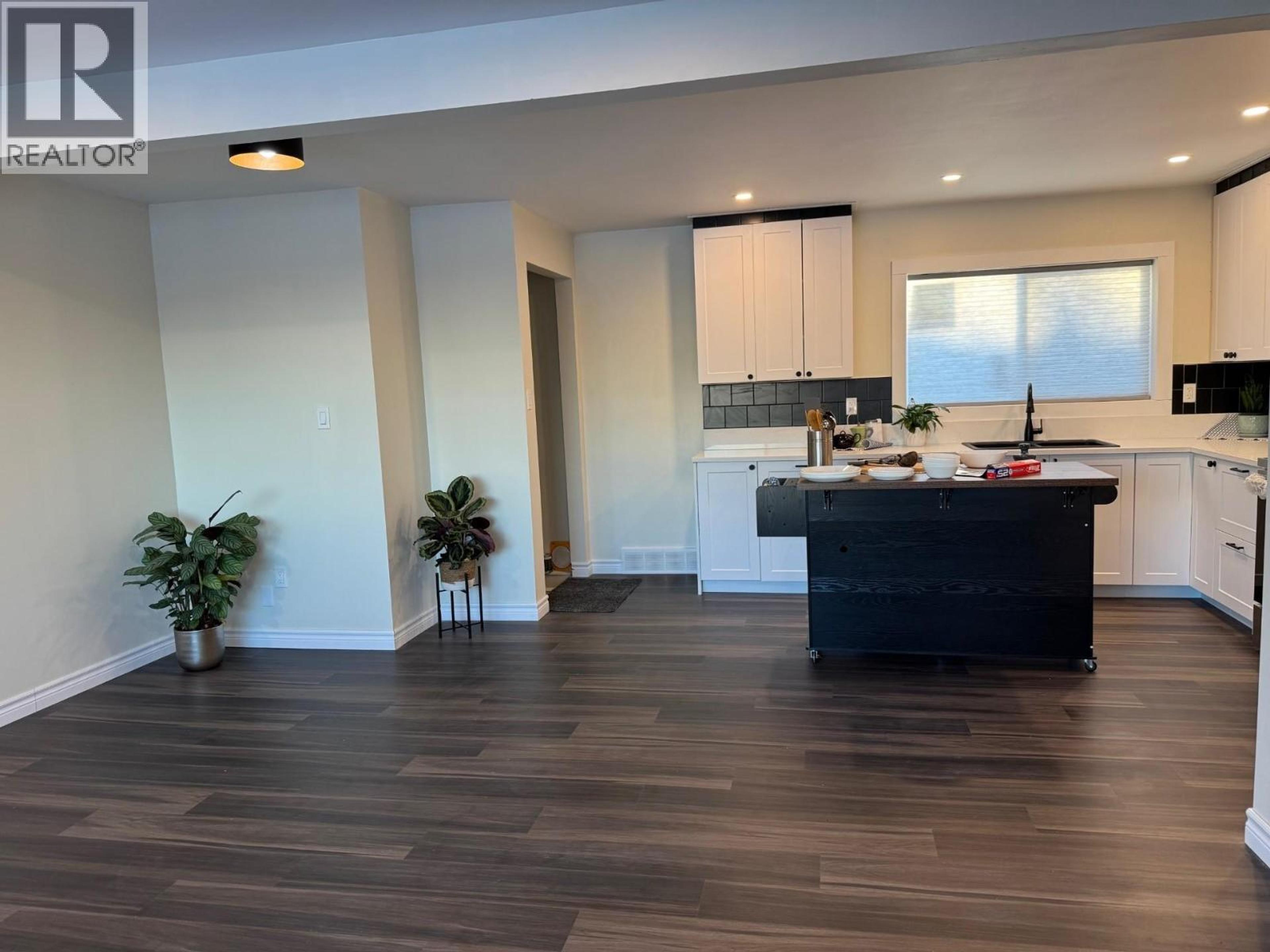 8835 103 AVENUE - Image 3