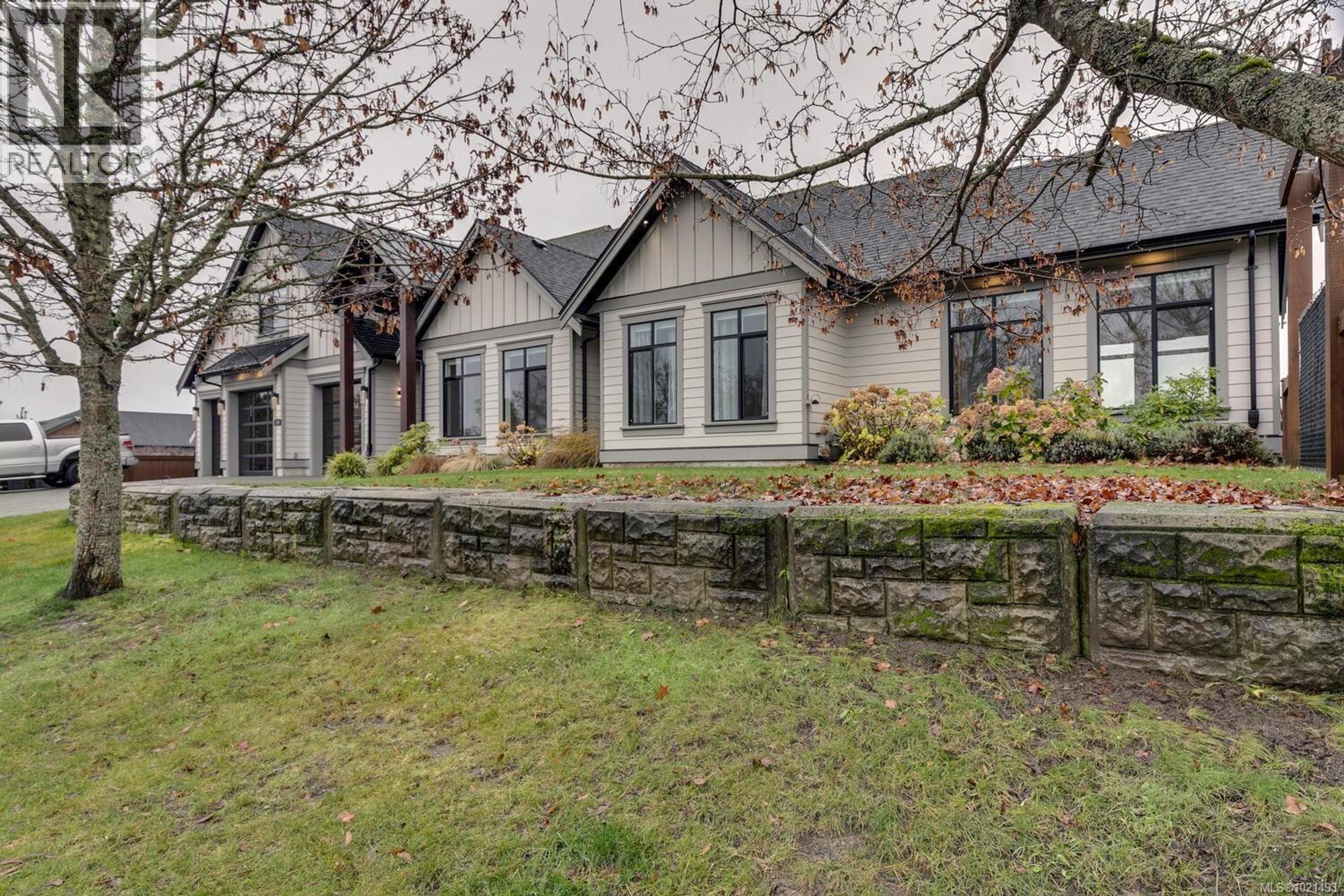 776 HIRST AVE - Main Image