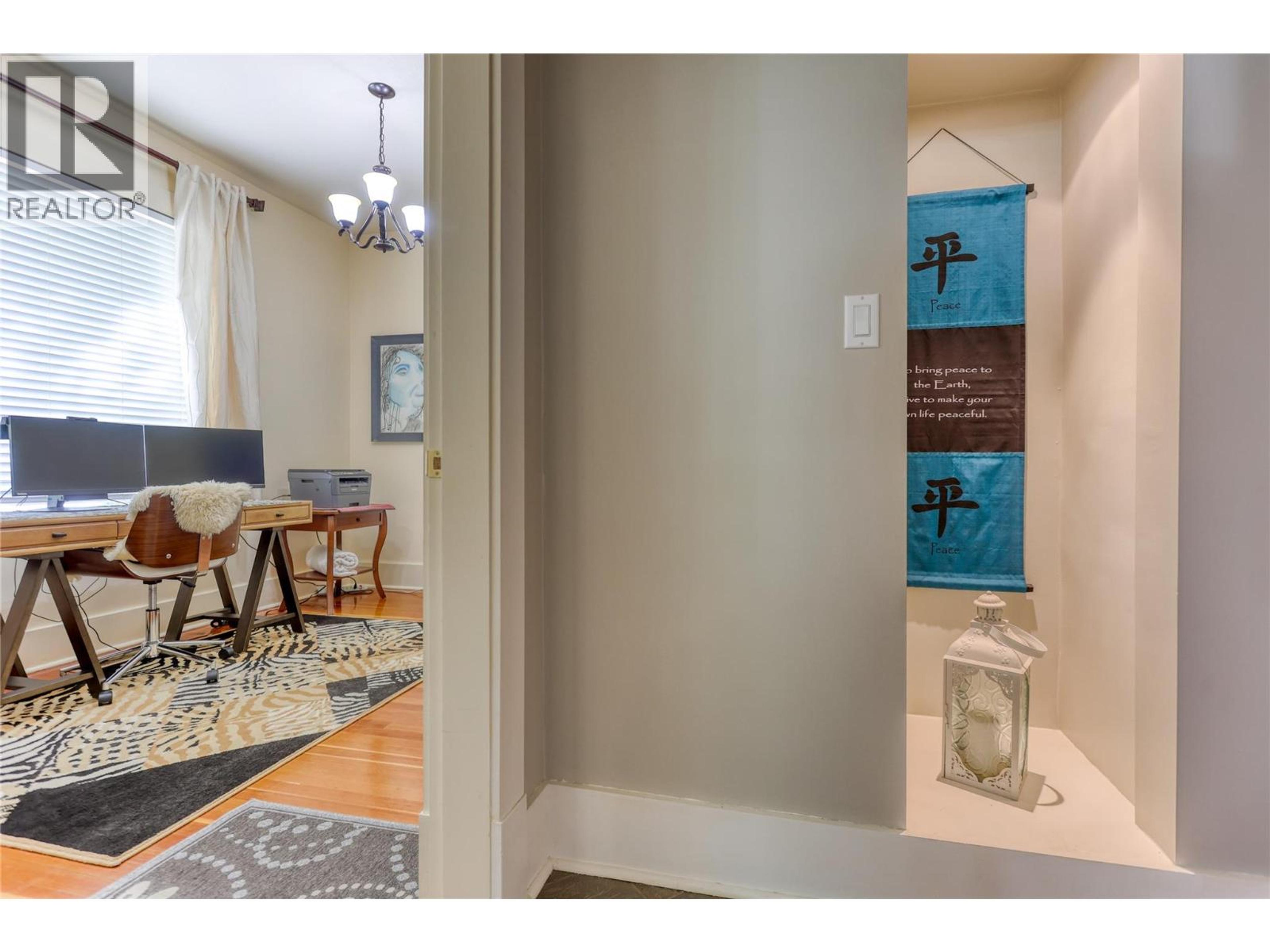 208 RITCHIE AVENUE - 22