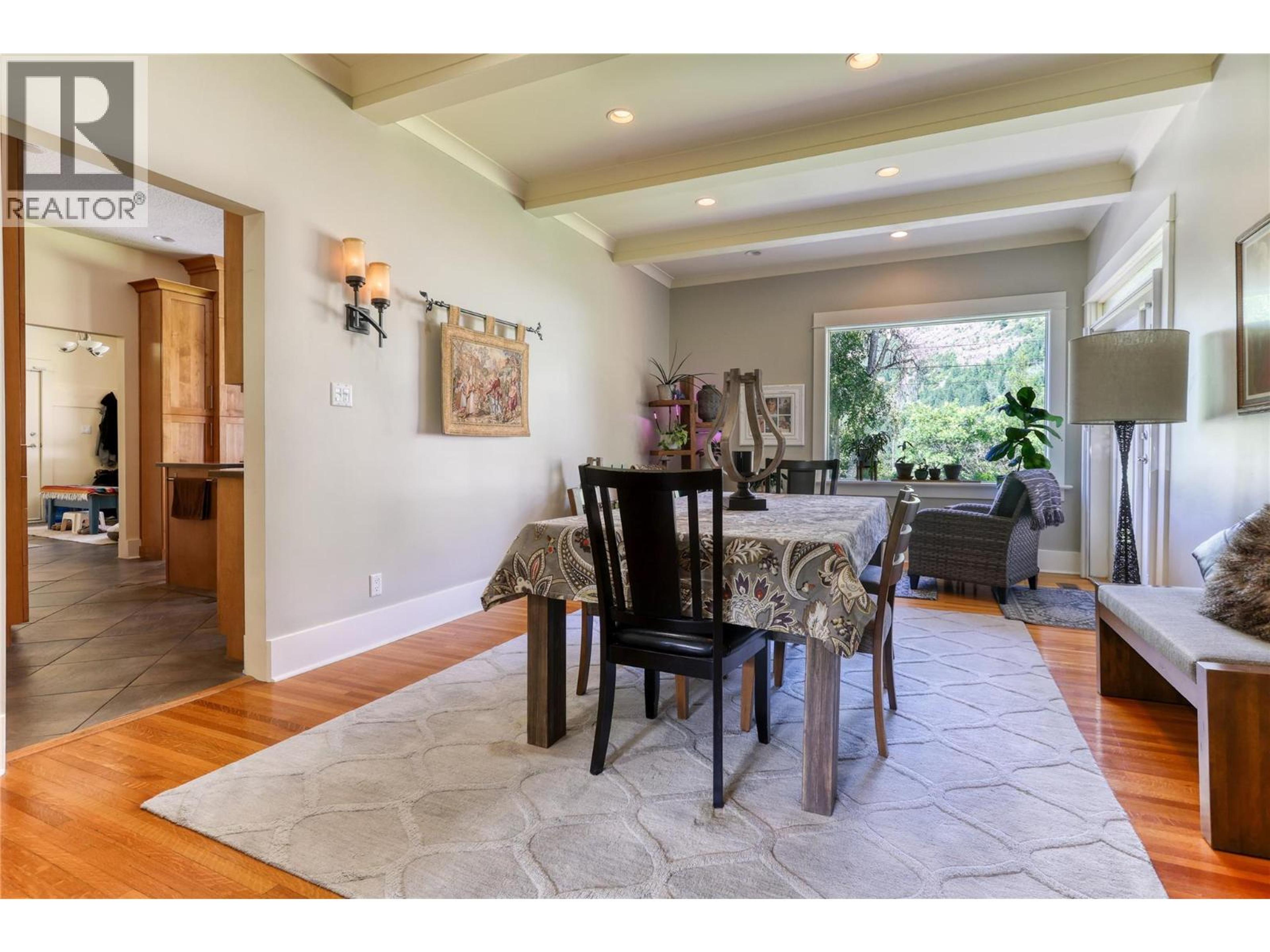 208 RITCHIE AVENUE - 9