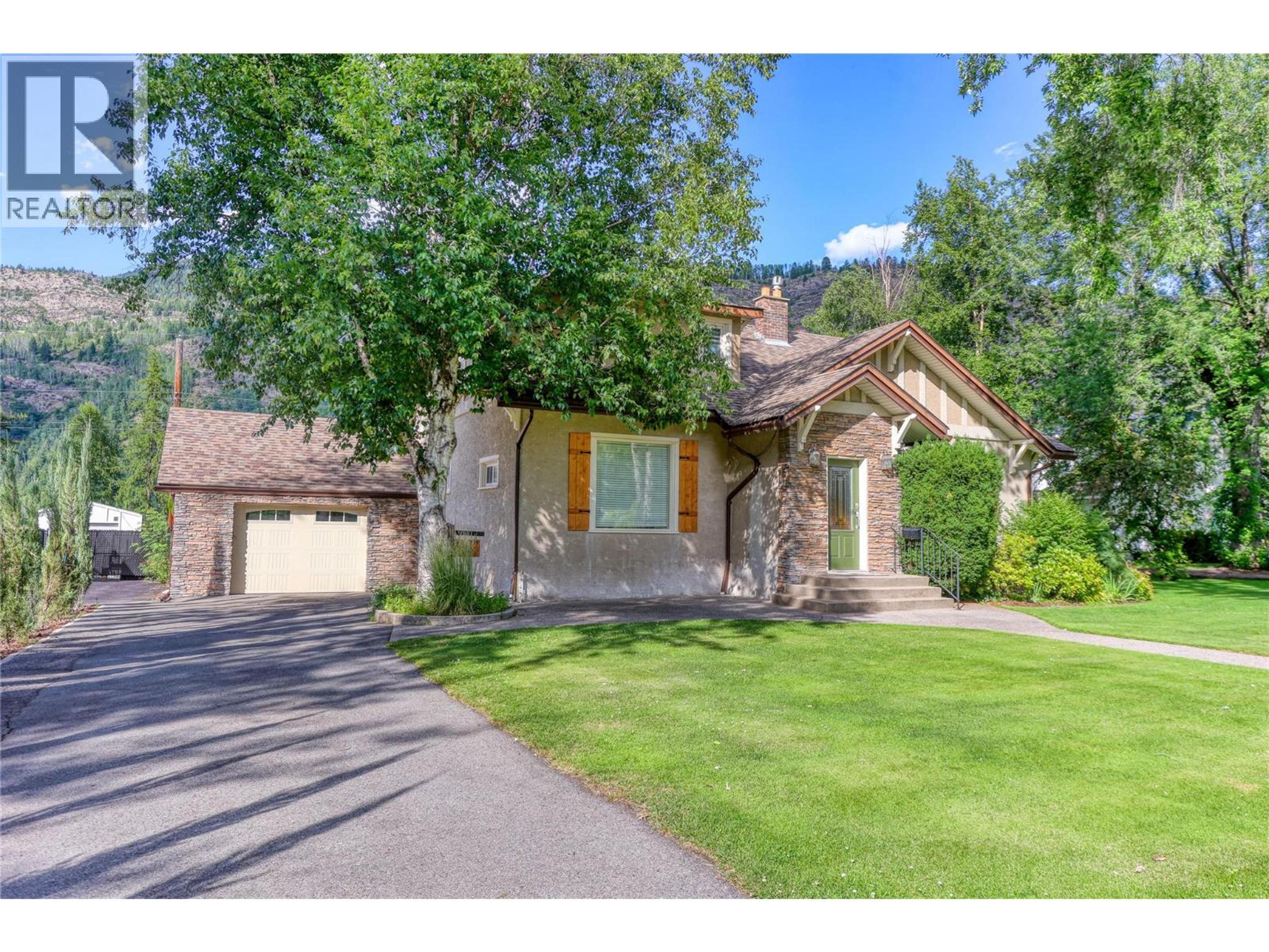 208 RITCHIE AVENUE - Image 2