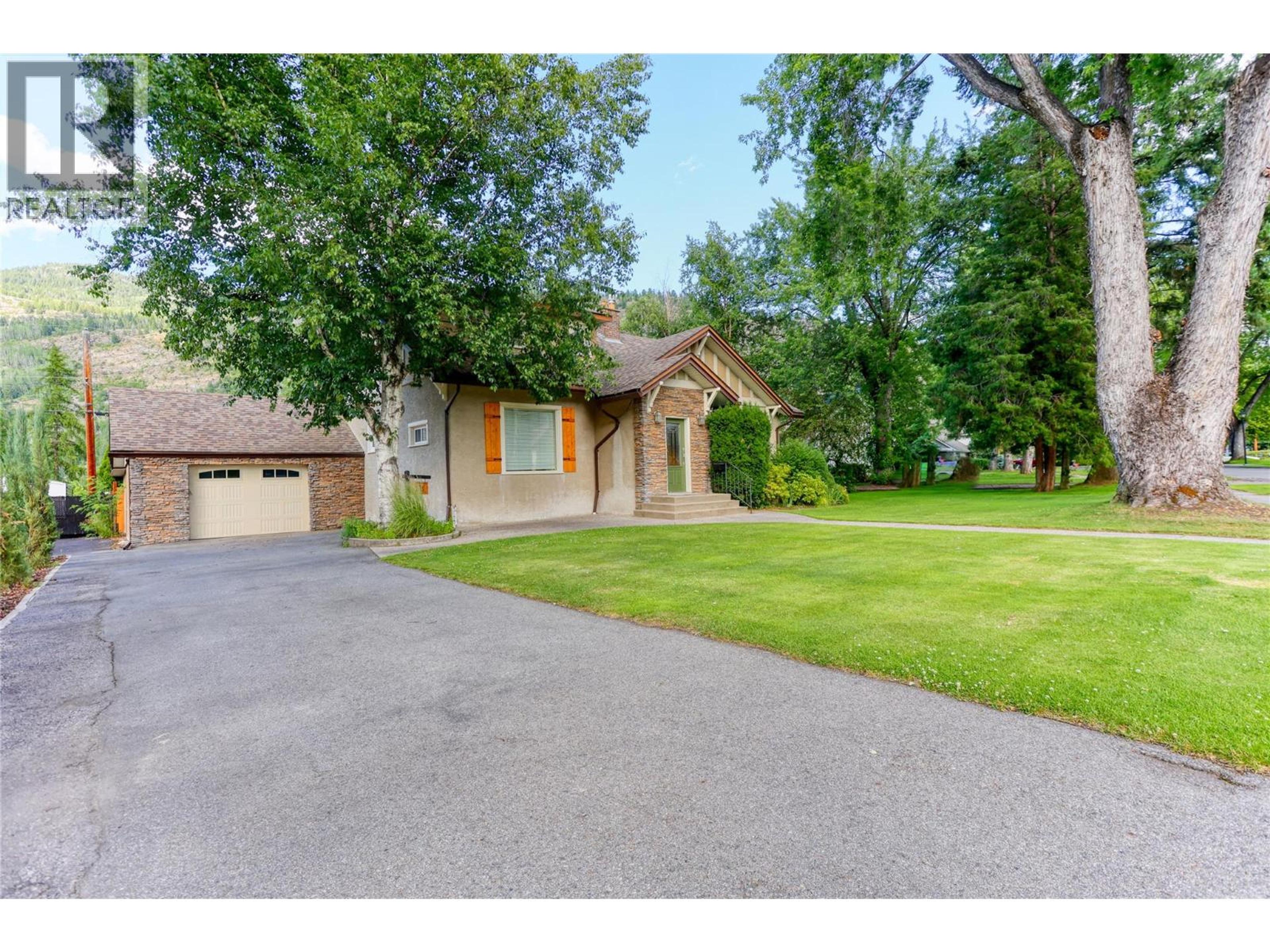 208 RITCHIE AVENUE - 50