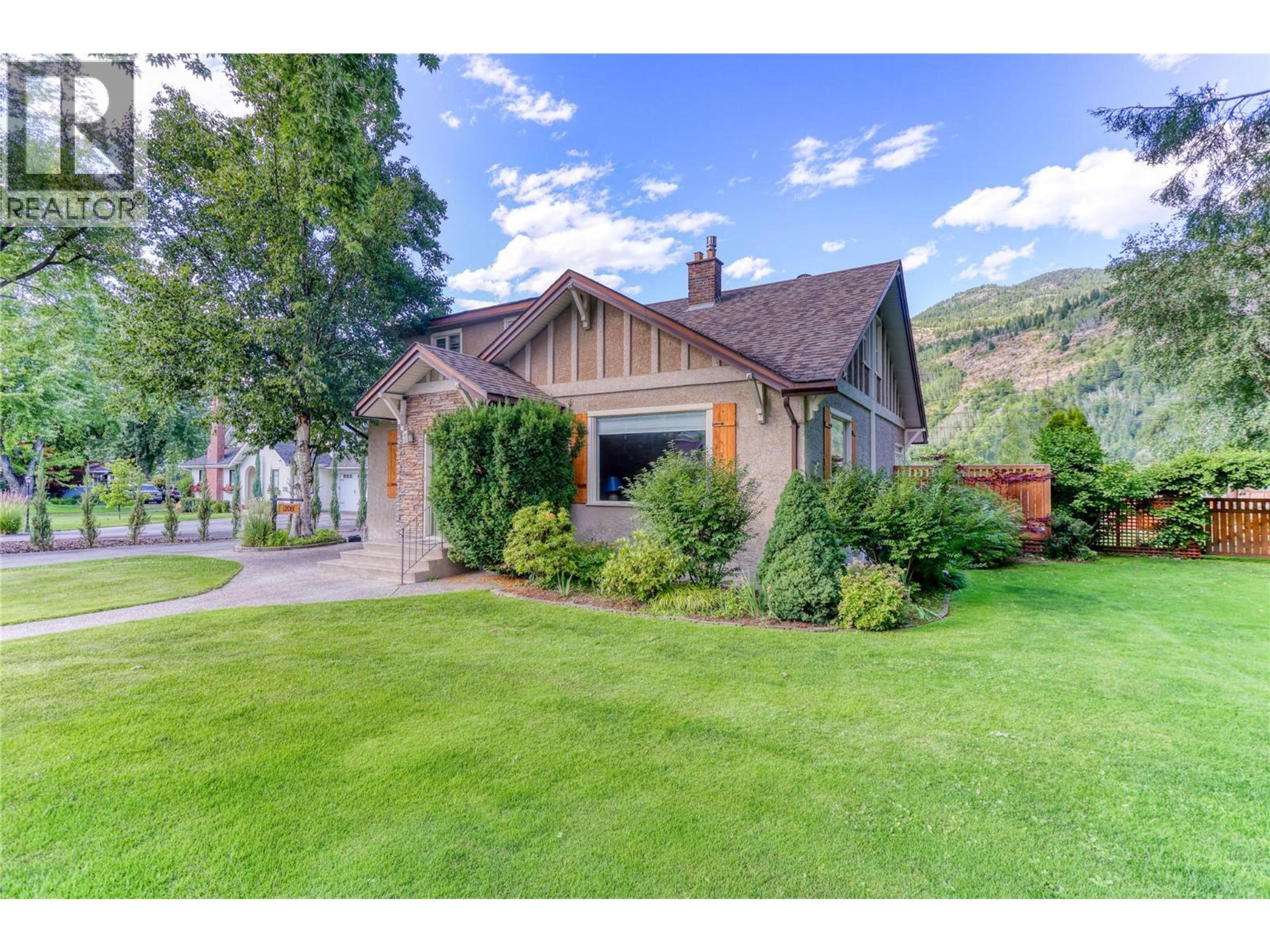 208 RITCHIE AVENUE - 49