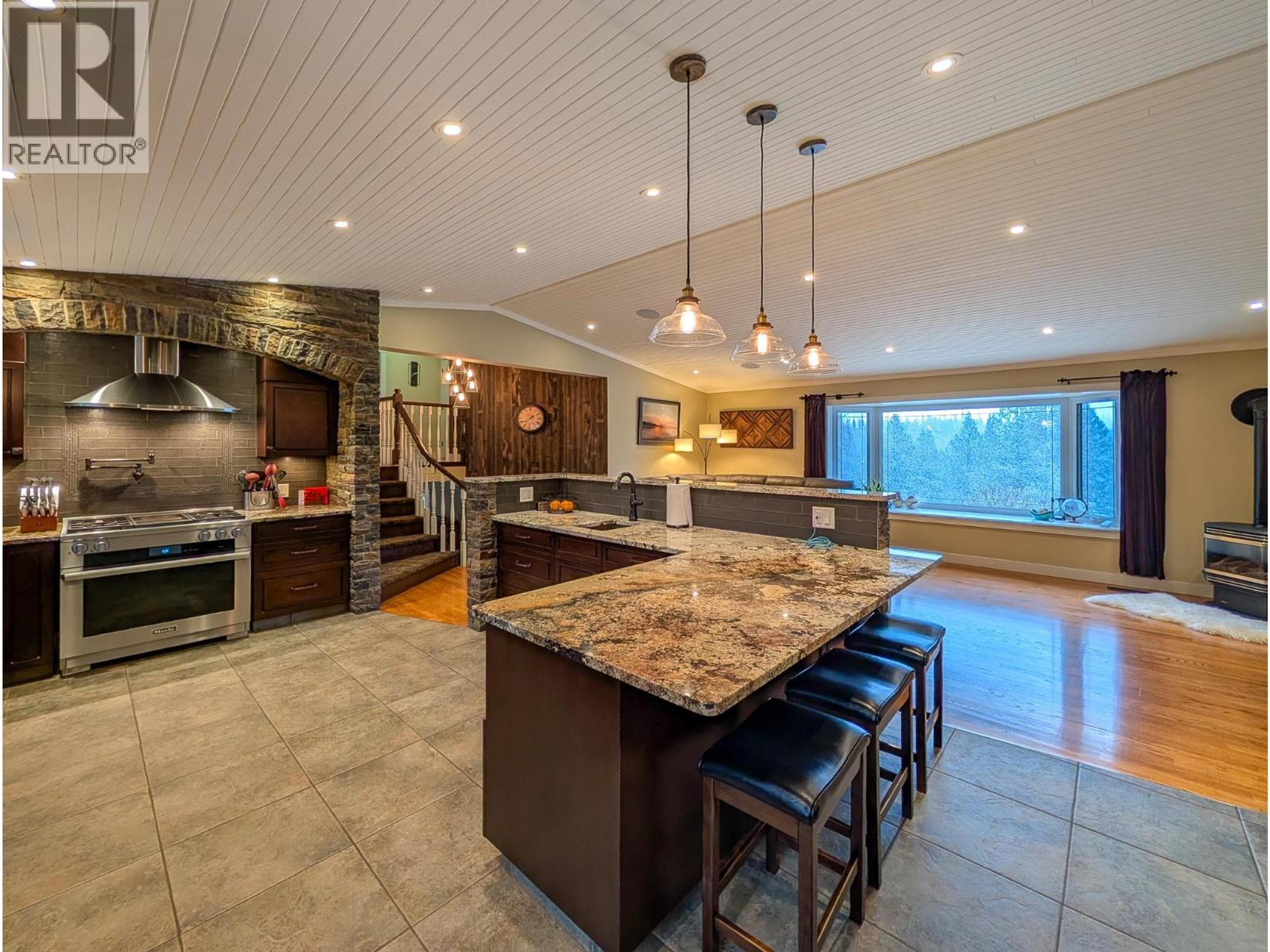 11400 MAURAEN DRIVE - 17