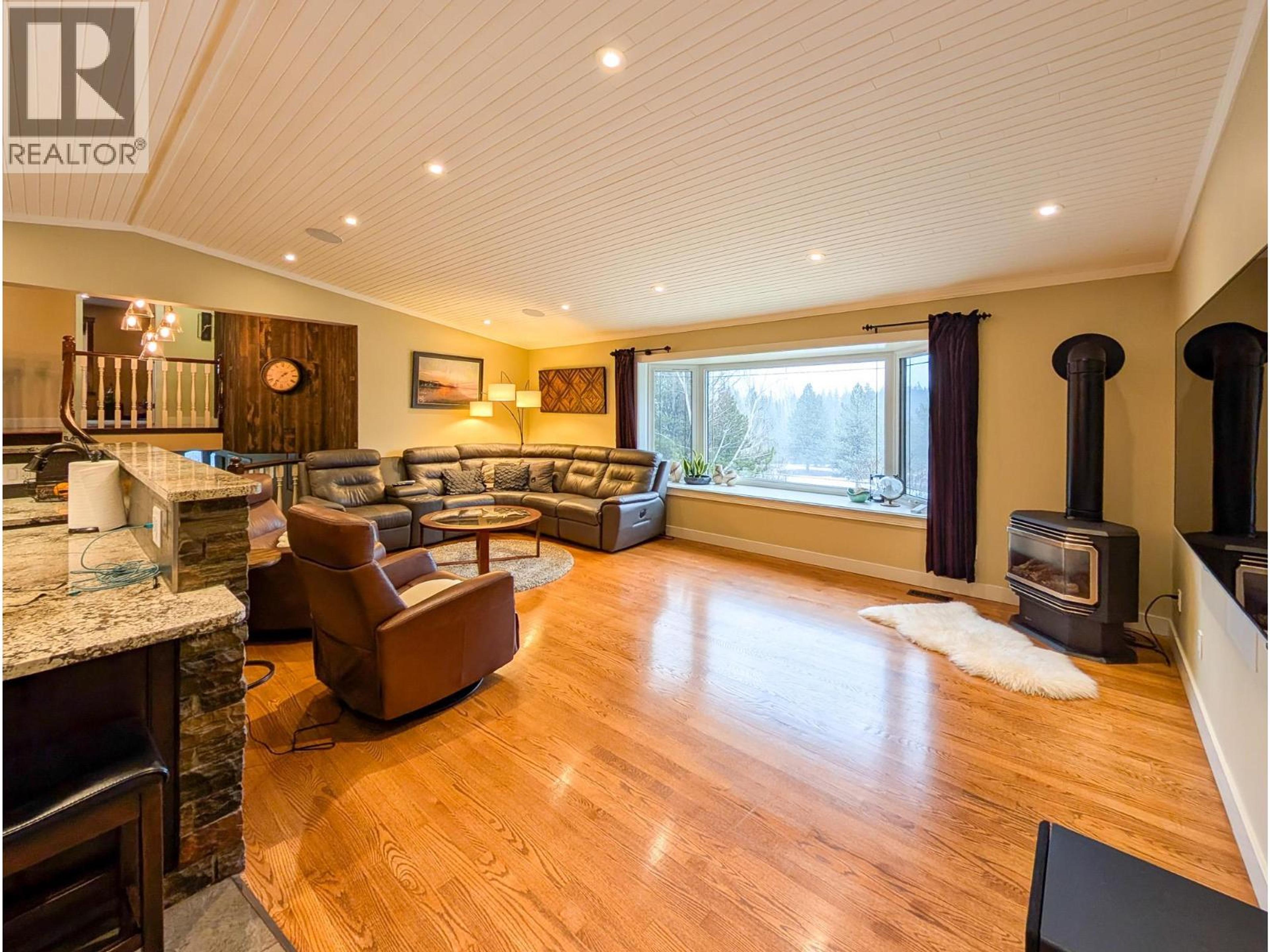 11400 MAURAEN DRIVE - 22