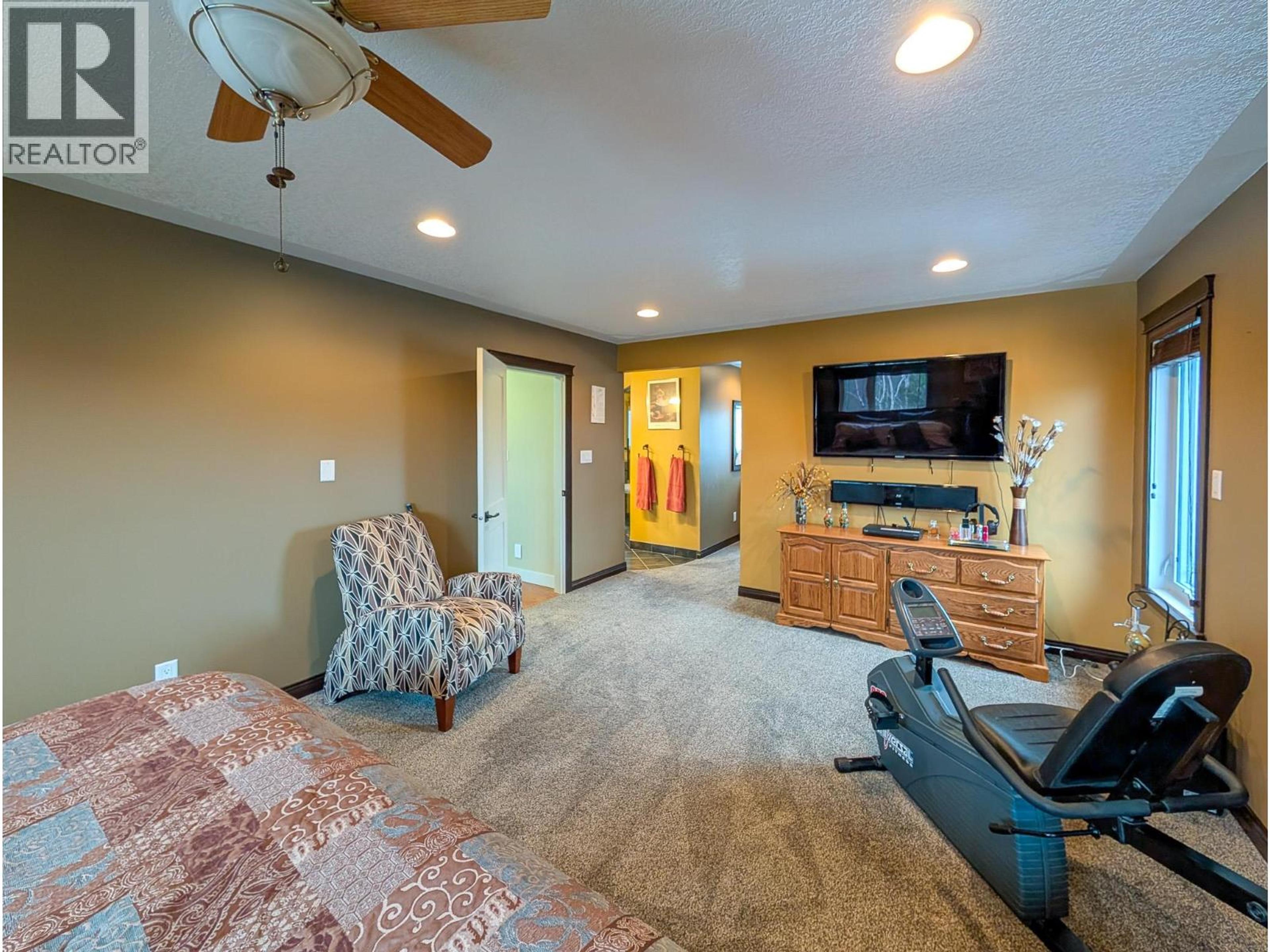 11400 MAURAEN DRIVE - 26