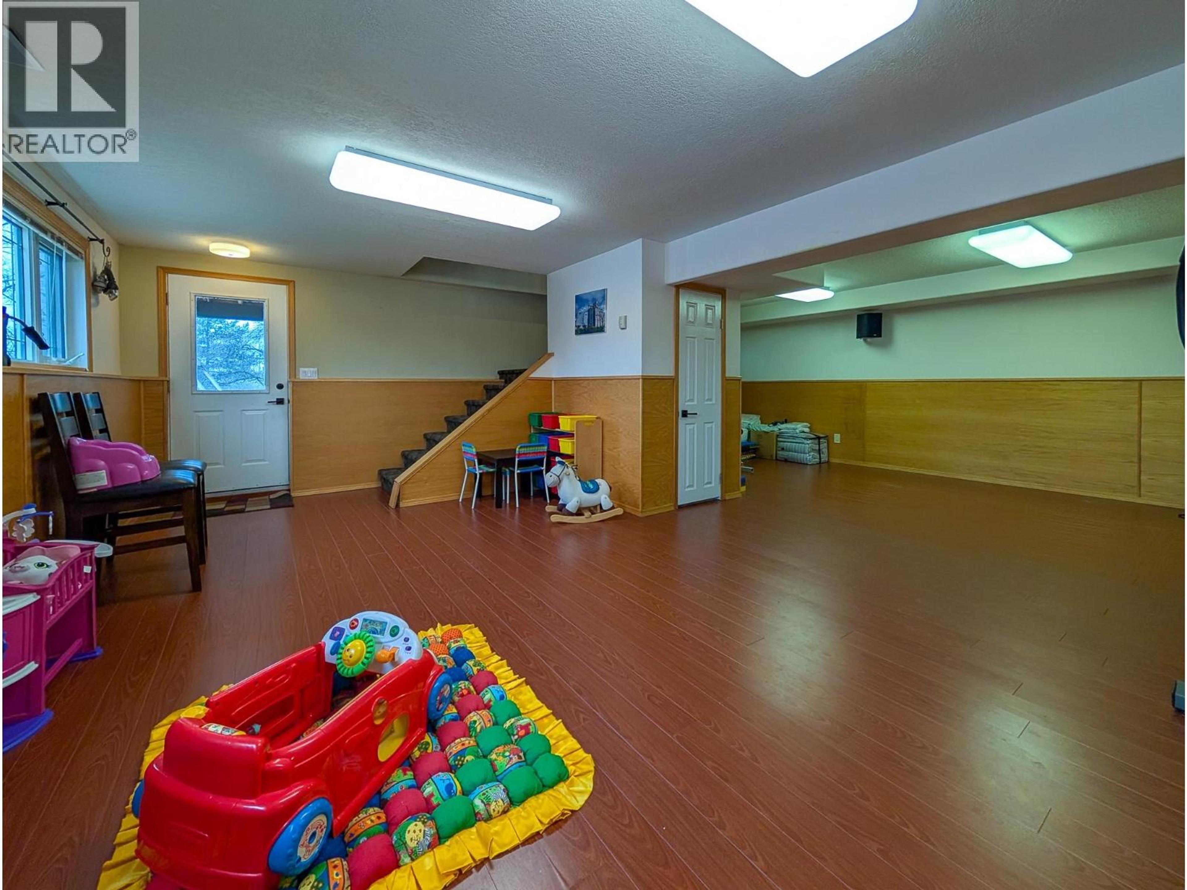 11400 MAURAEN DRIVE - 37