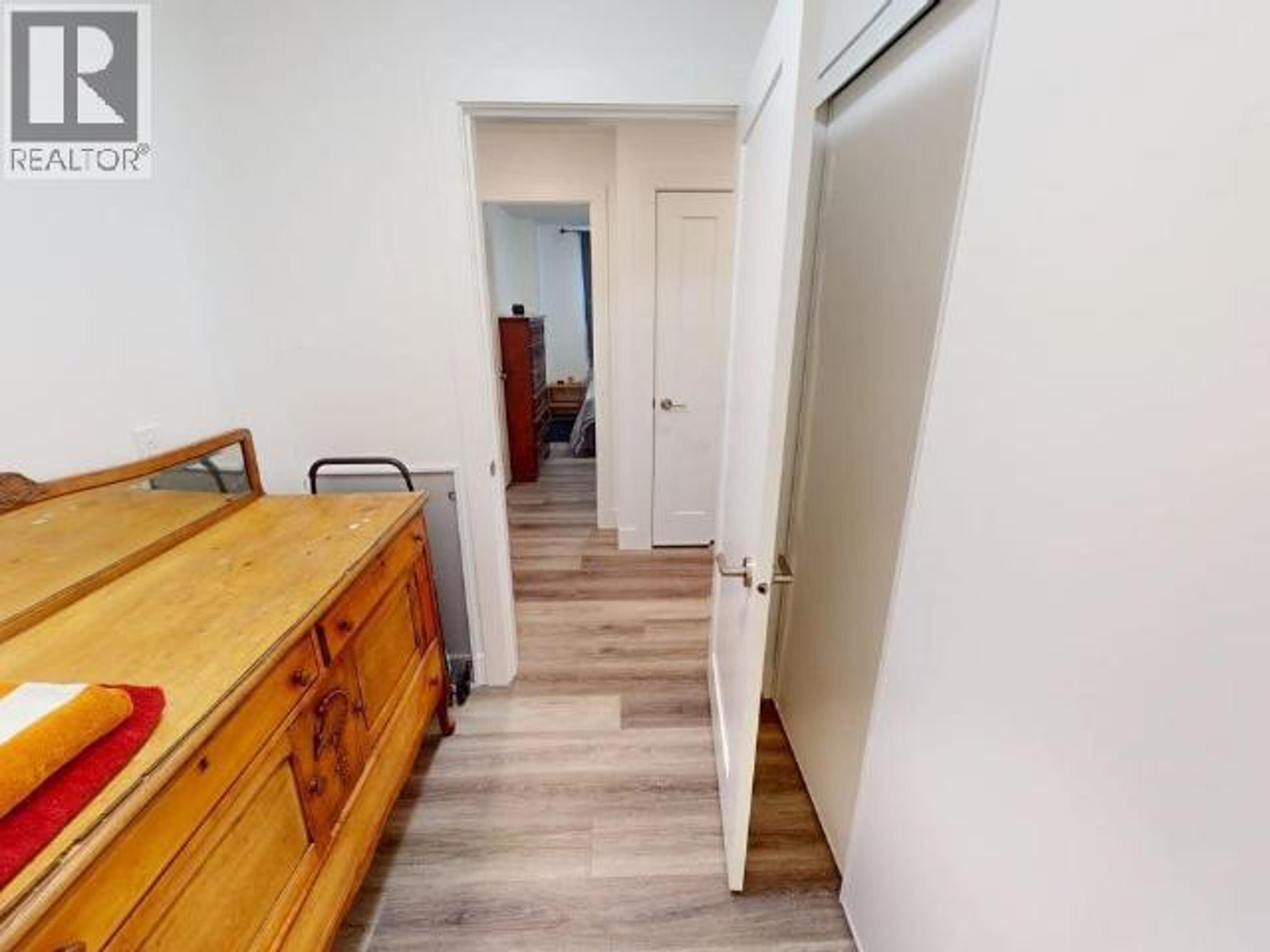 #B4 6900 BURNABY STREET - 24