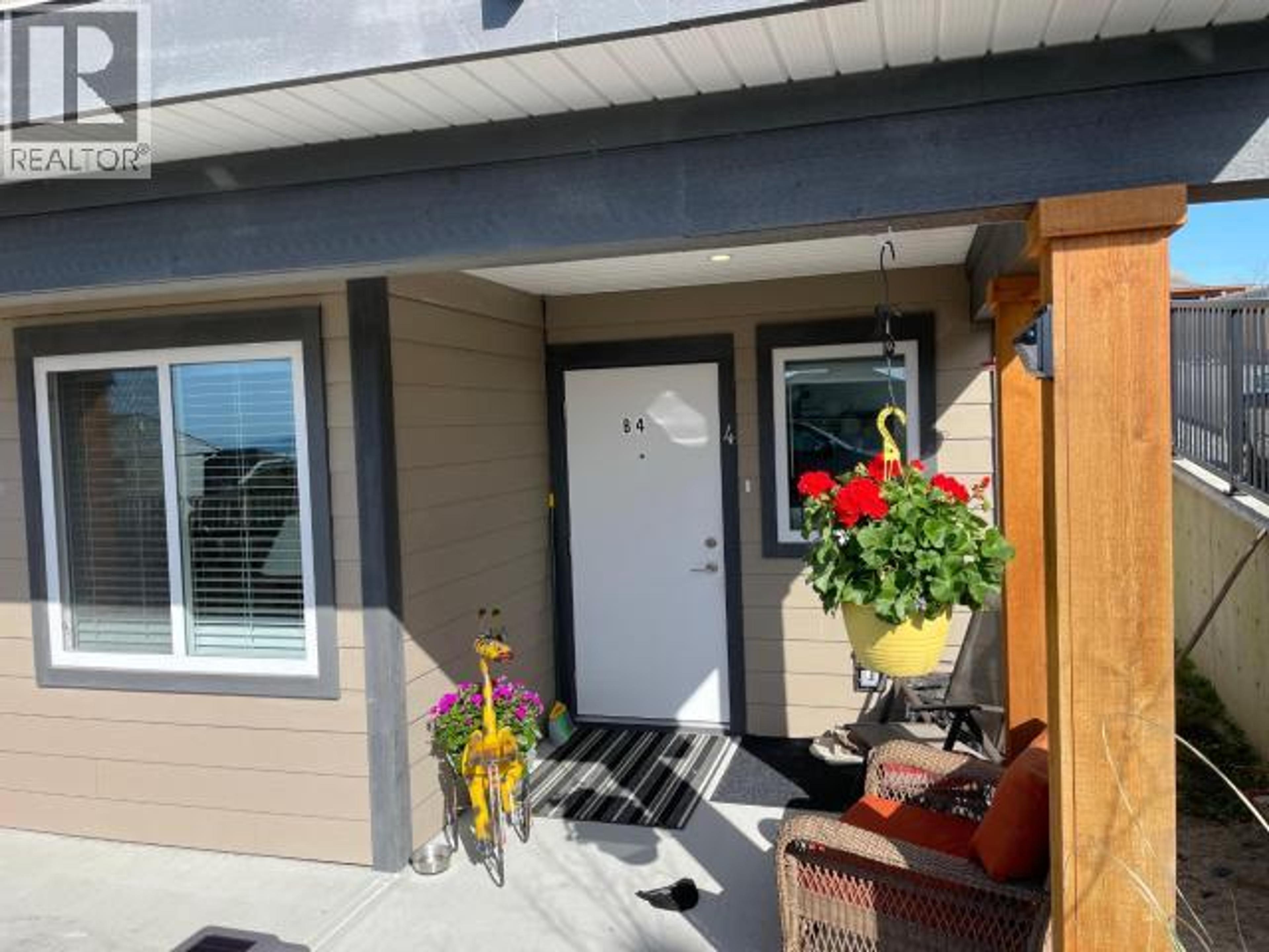 #B4 6900 BURNABY STREET - 36