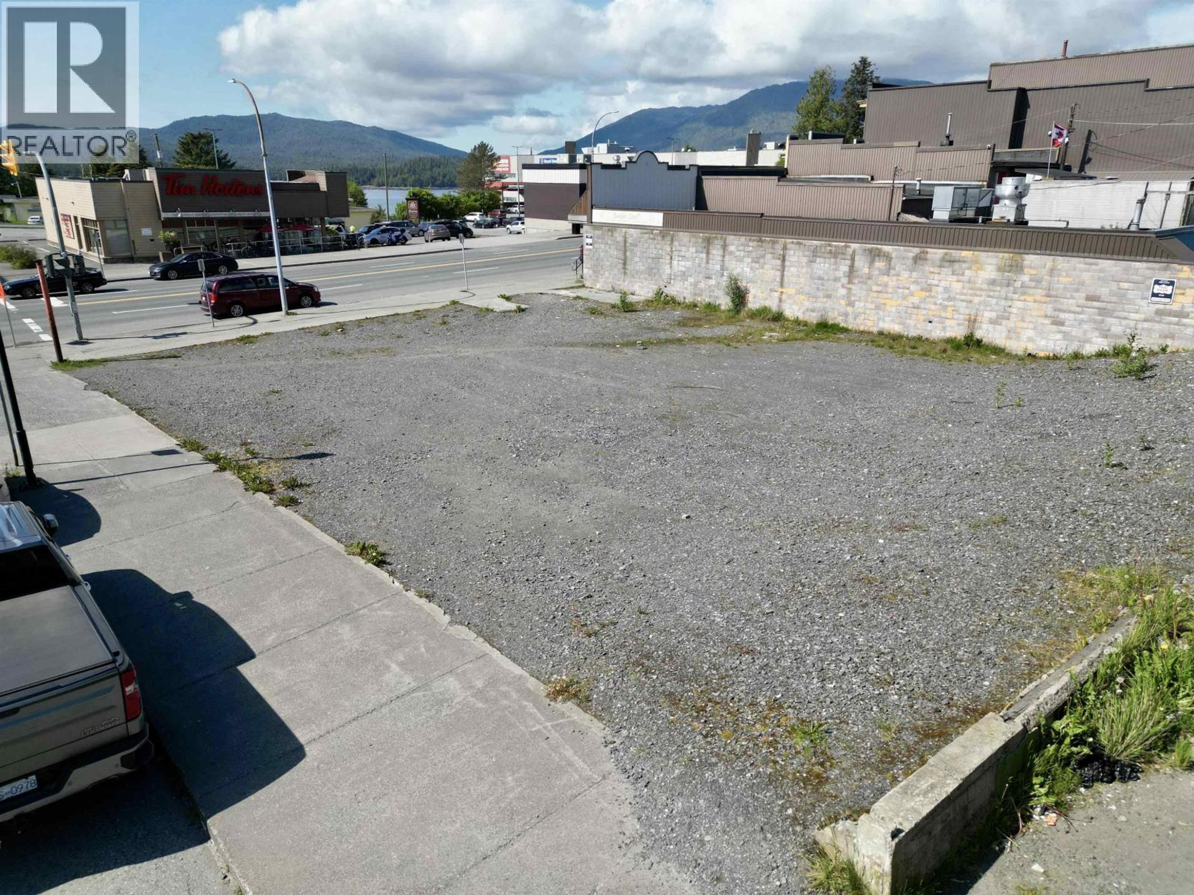 639 W 2ND AVENUE - Image 12