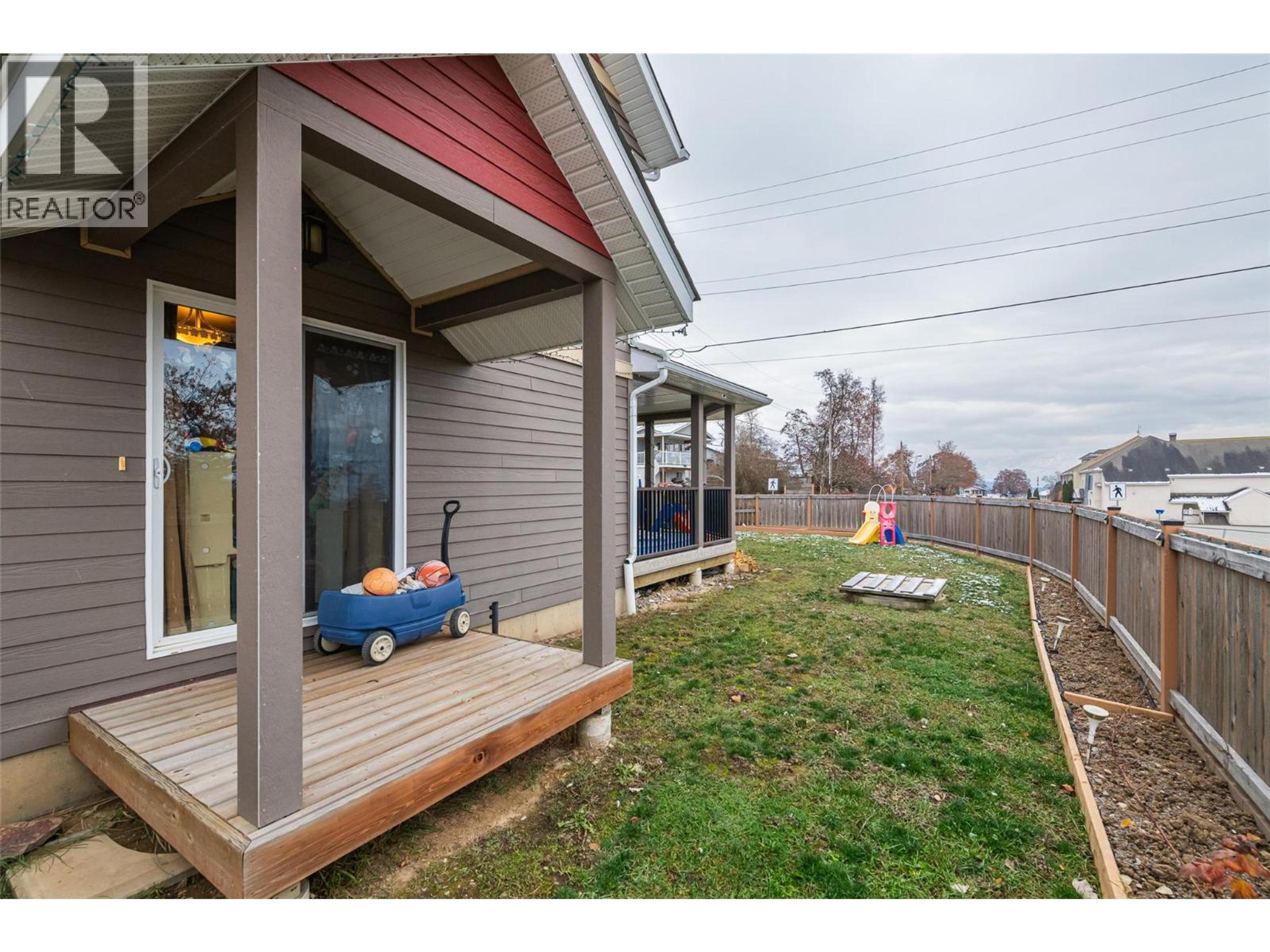 902 MURDOCH STREET - 24